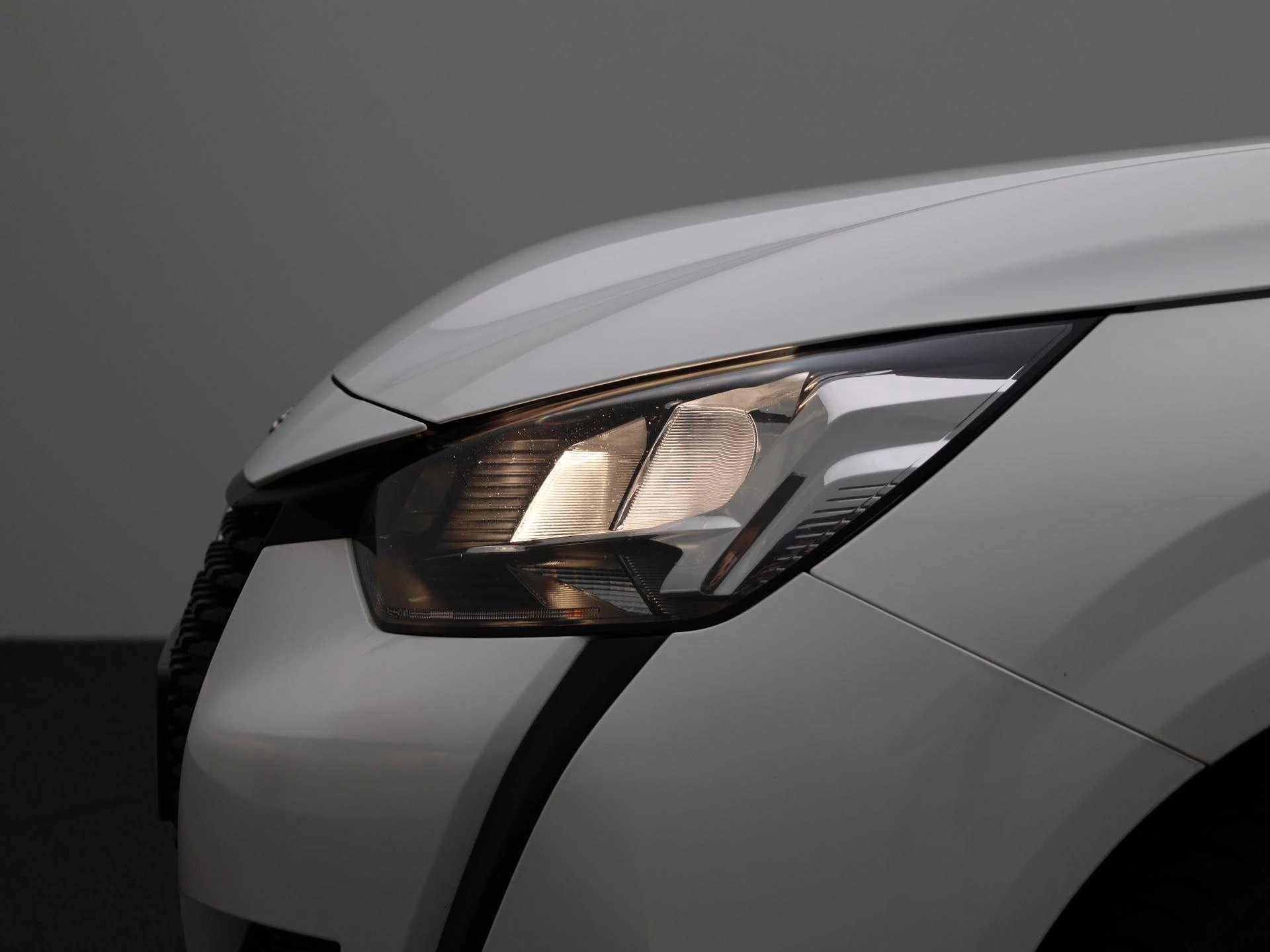 Peugeot-208-image-14