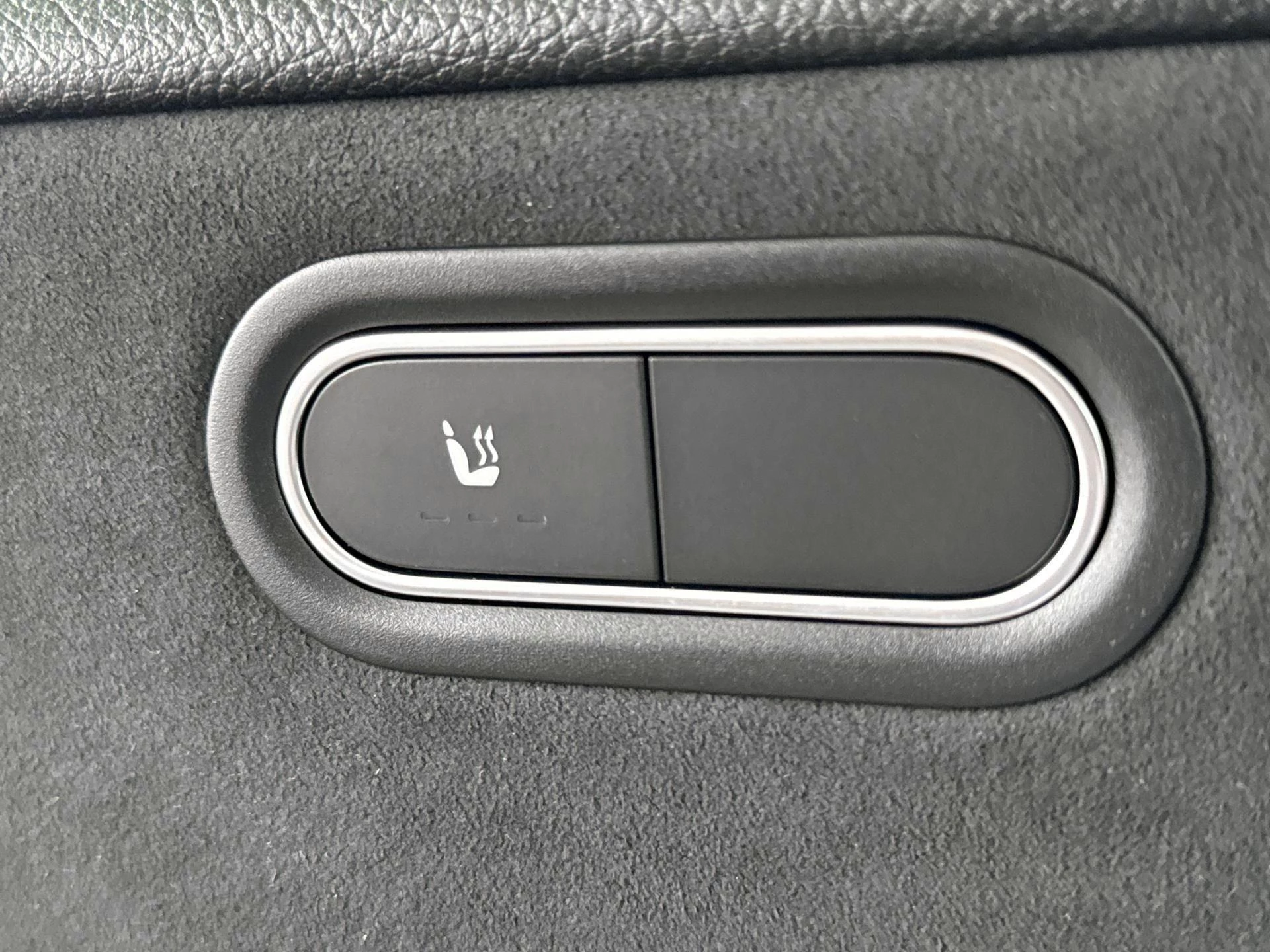 Mercedes-Benz Classe A 250 e AMG Line - TREKHAAK - MULTIBEAM LED - CARPLAY - 360° CAMERA