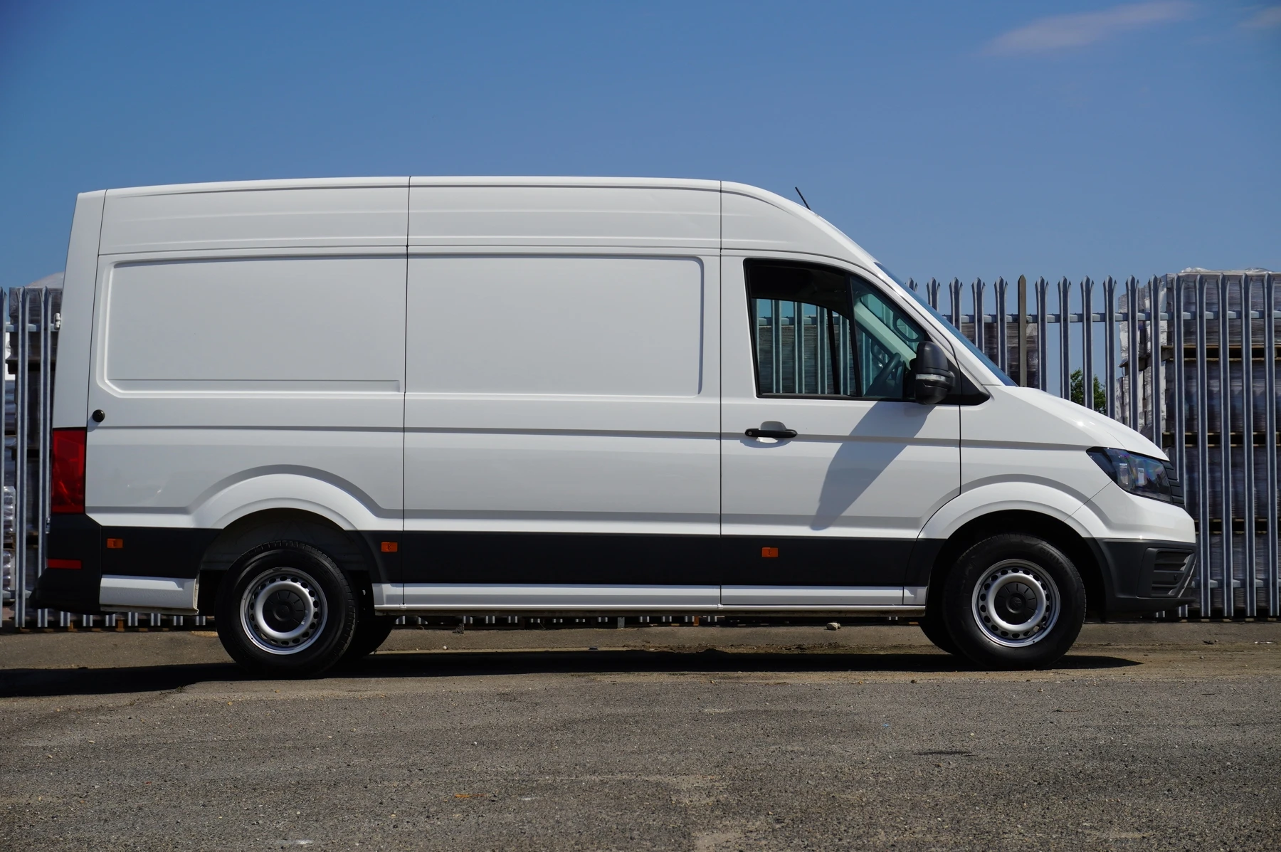 Volkswagen-Crafter-image-3