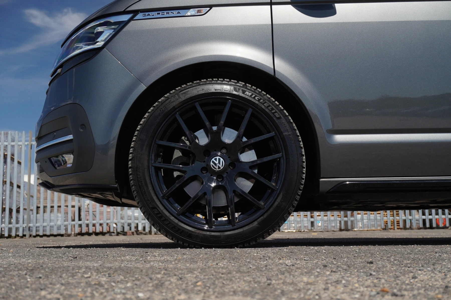 Volkswagen-California-image-4