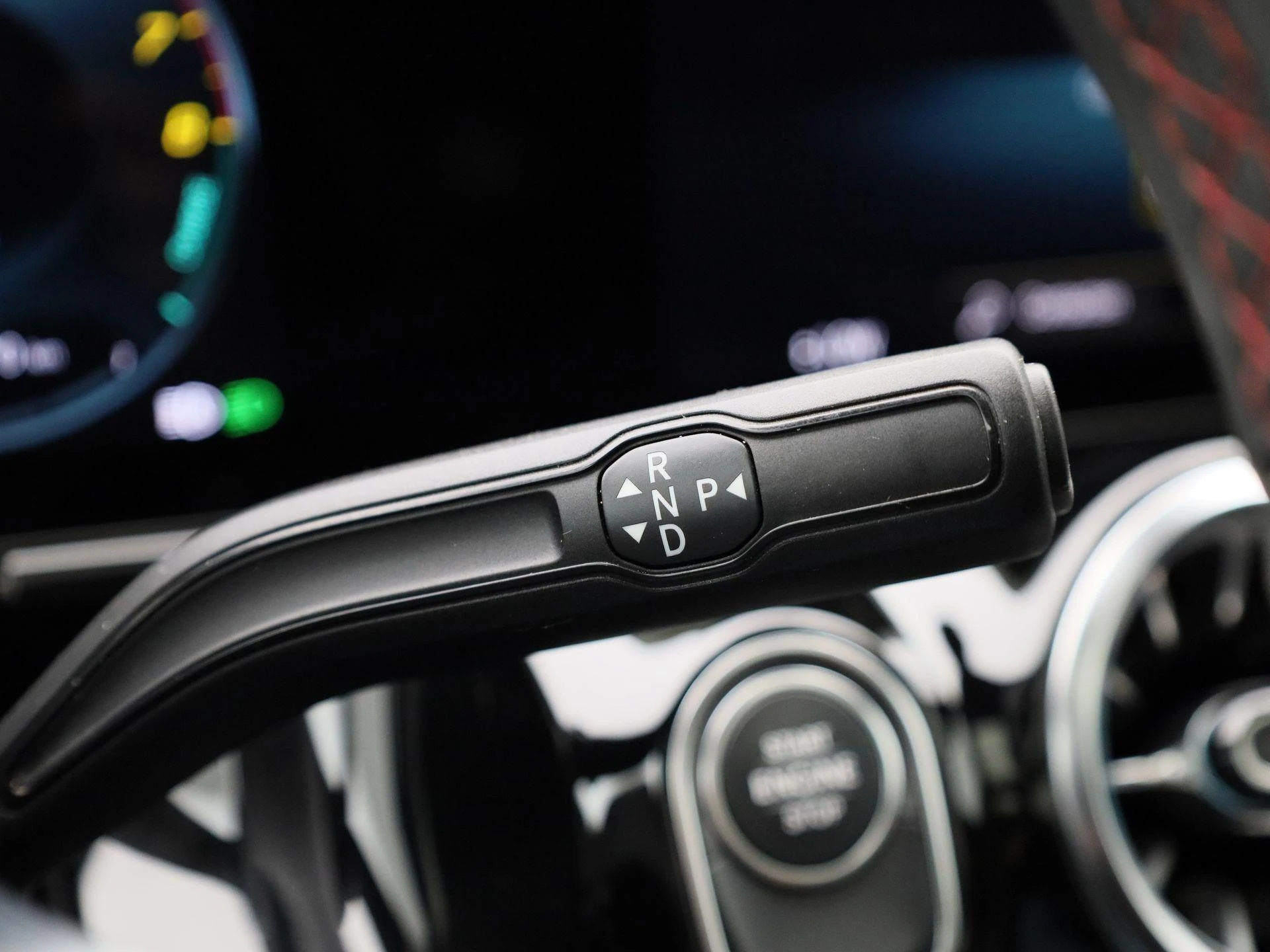 Mercedes-Benz-GLA-image-28