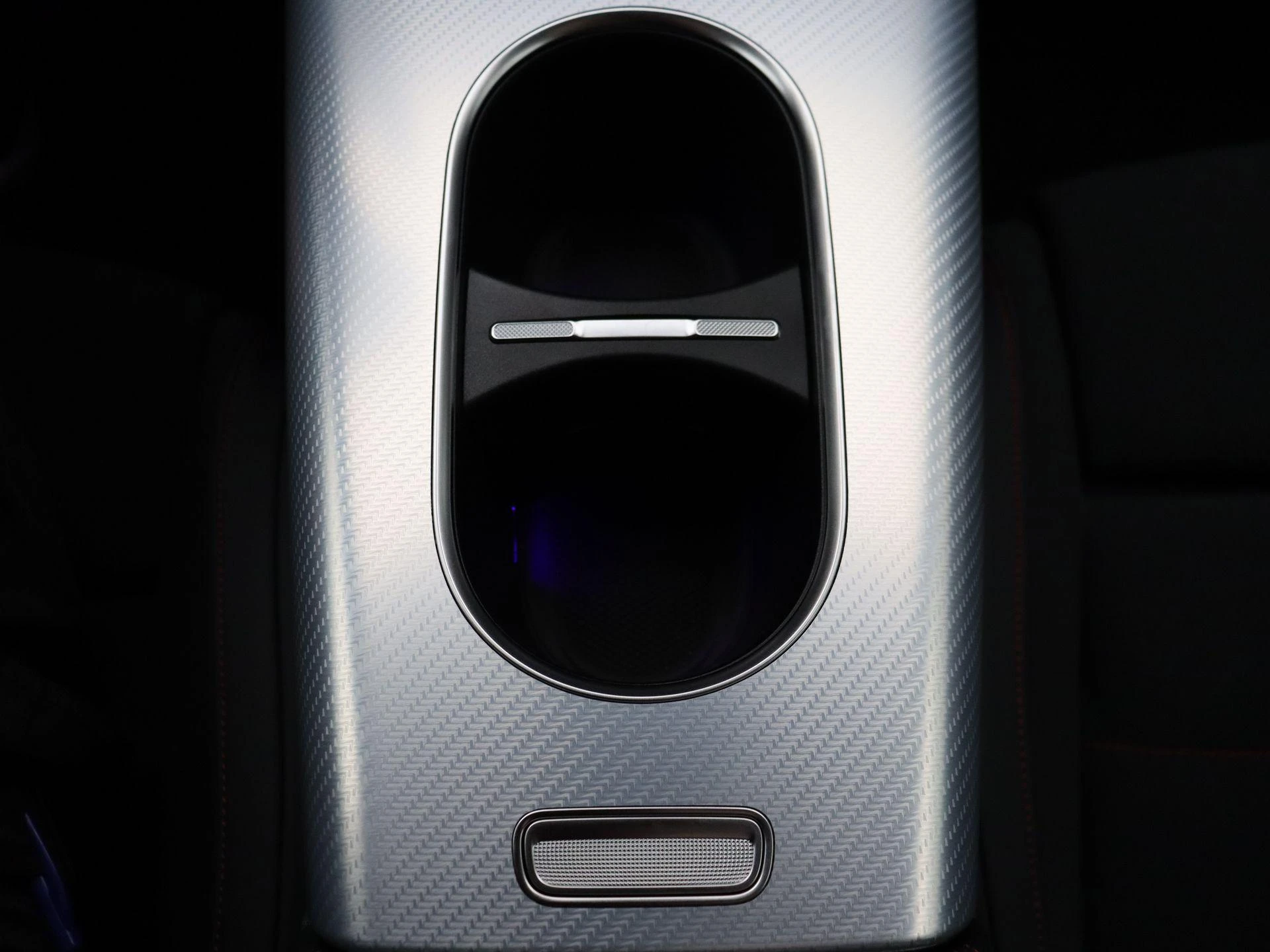 Mercedes-Benz-CLA-image-19