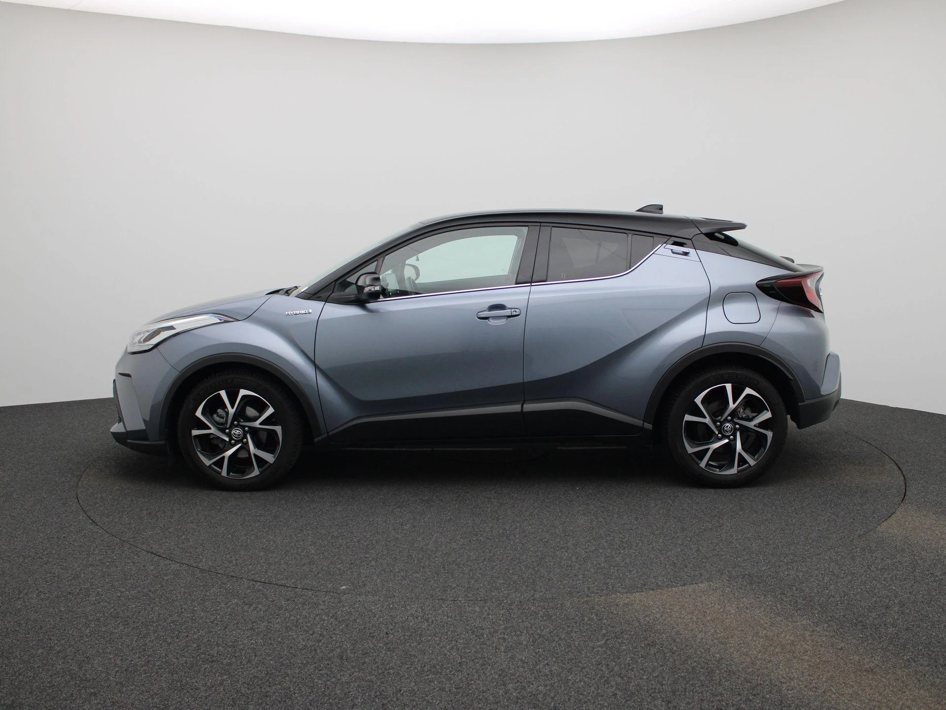 Toyota-C-HR-image-3