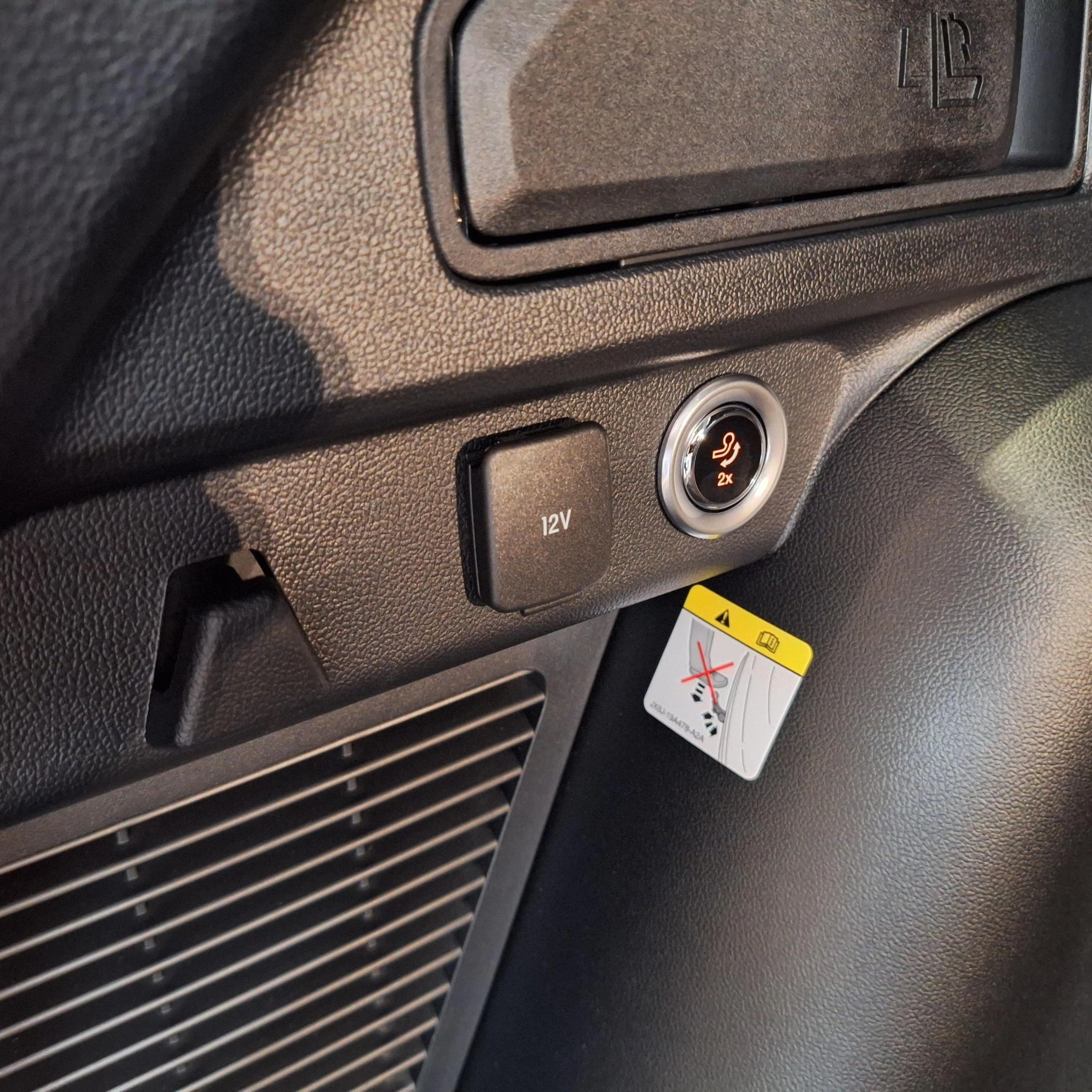 Ford-Kuga-image-16