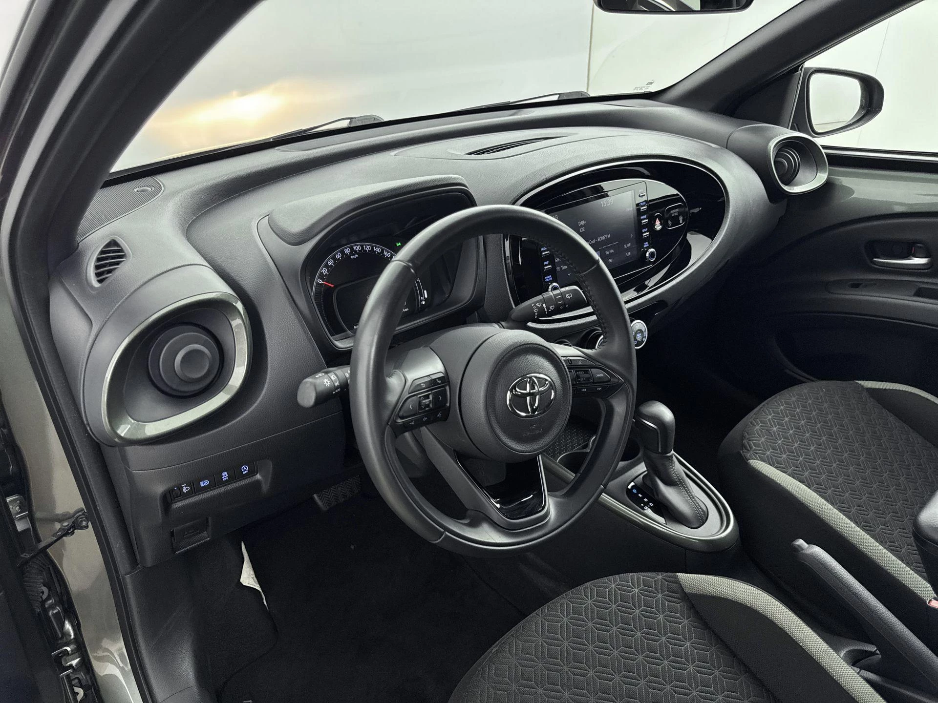 Toyota Aygo X 1.0 VVT-i S-CVT Envy 72PK