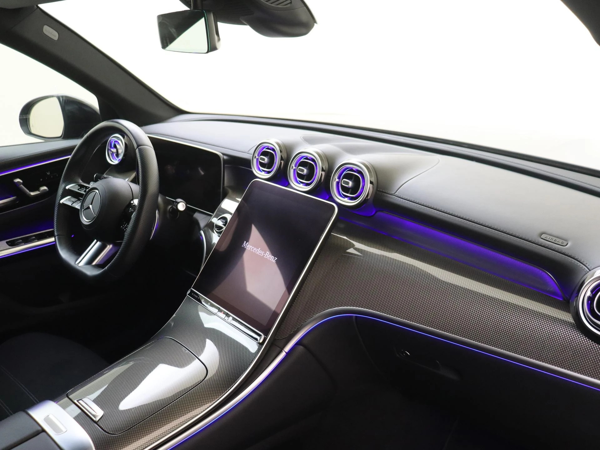 Mercedes-Benz-GLC-image-4