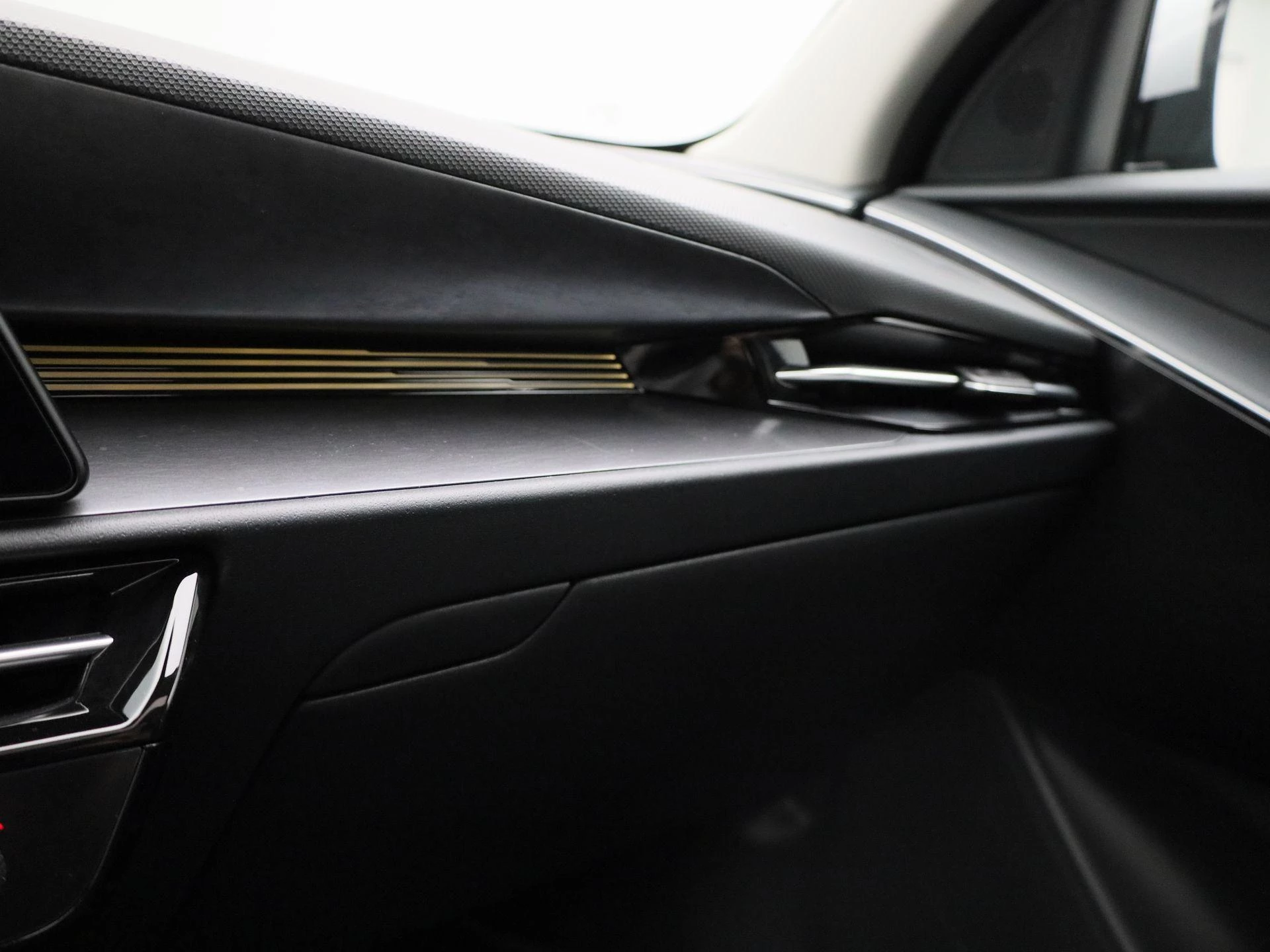 Kia-Niro-image-24