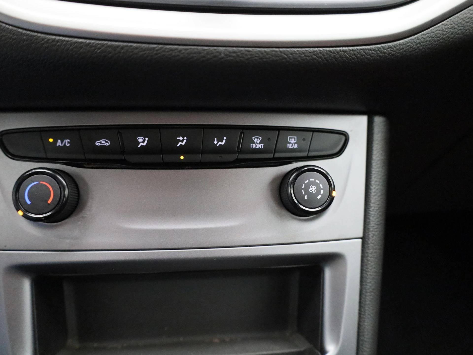 Opel-Astra-image-21