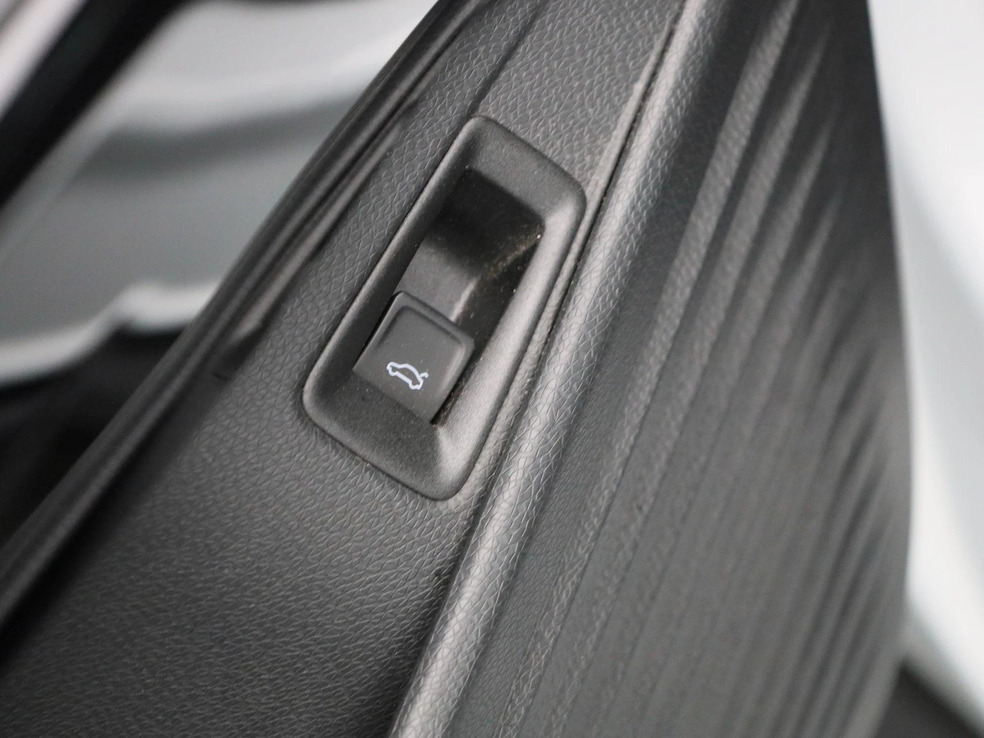 Volkswagen-ID.4-image-30
