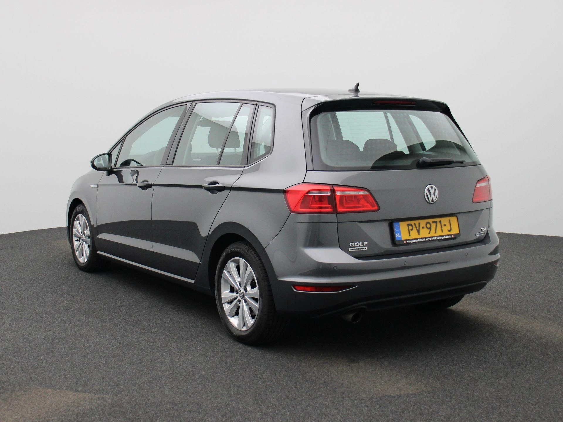 Volkswagen-Golf Sportsvan-image-1