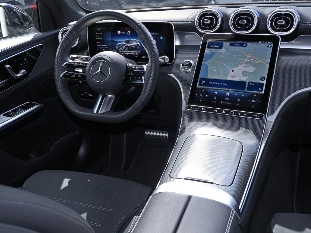 Mercedes-Benz-GLC 220 d-image-9