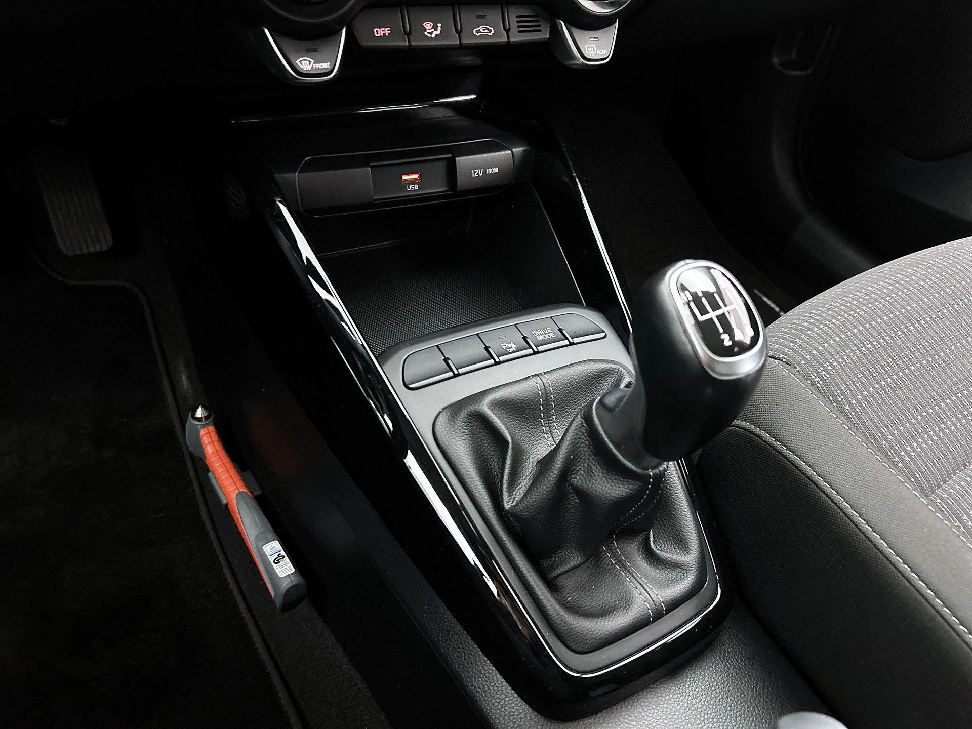 Kia-Stonic-image-21
