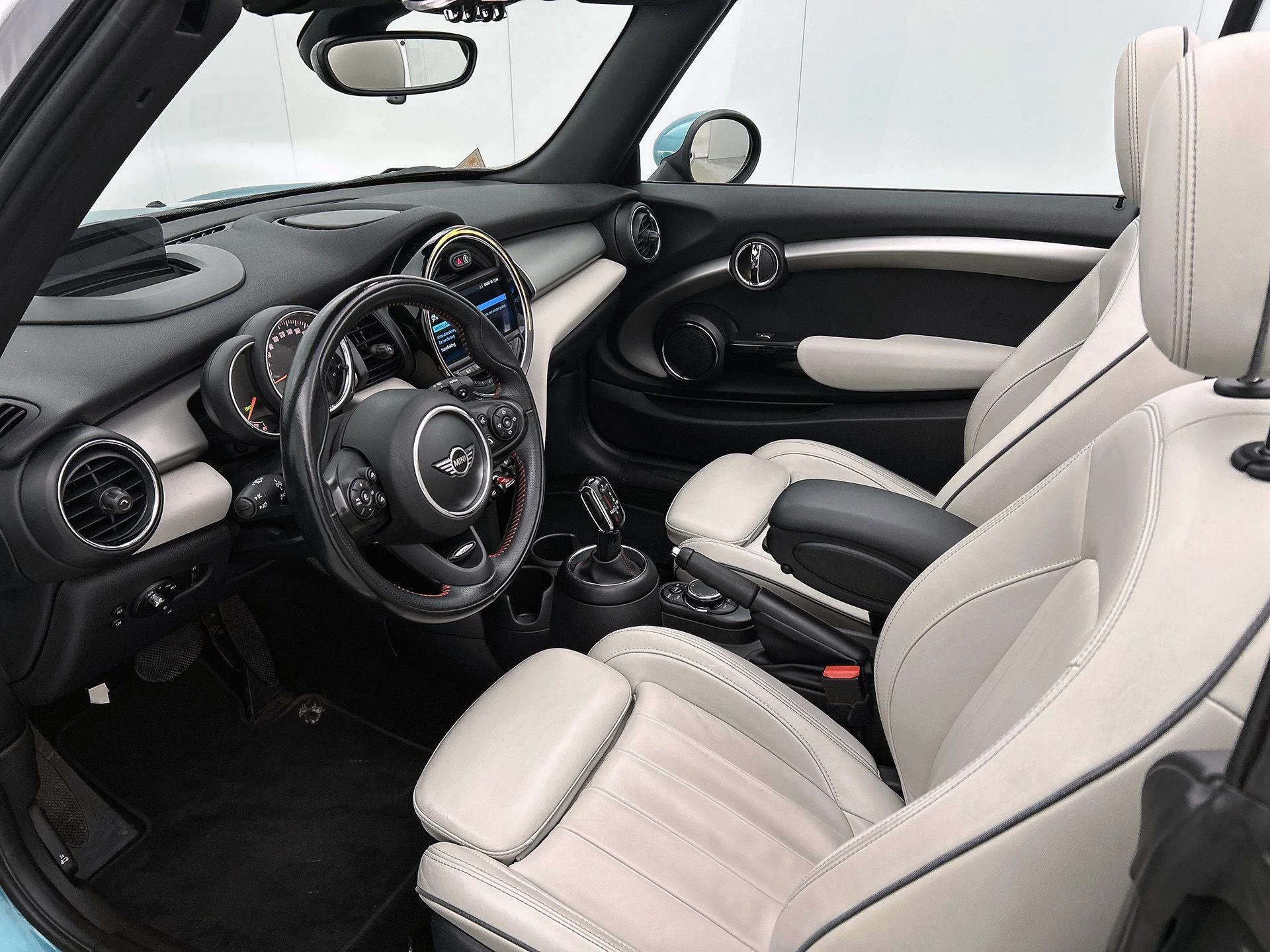 MINI-Cooper S Cabrio-image-20