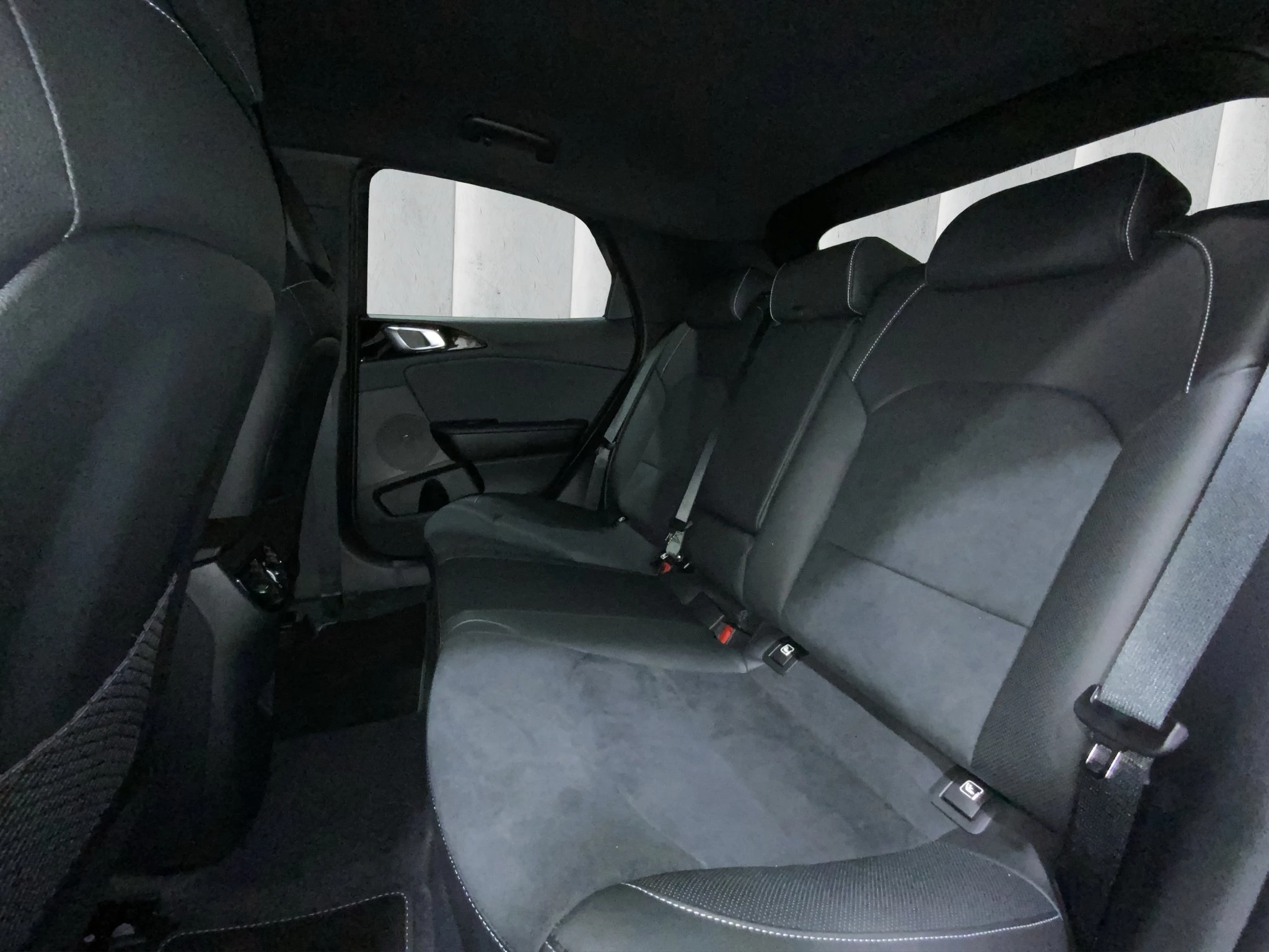 Kia XCeed GT-Line 1.6 T-GDI 132kW DCT Sports Utility Vehicle. 5-türig