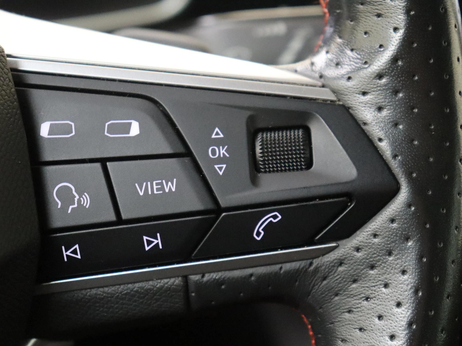 SEAT-Leon-image-12