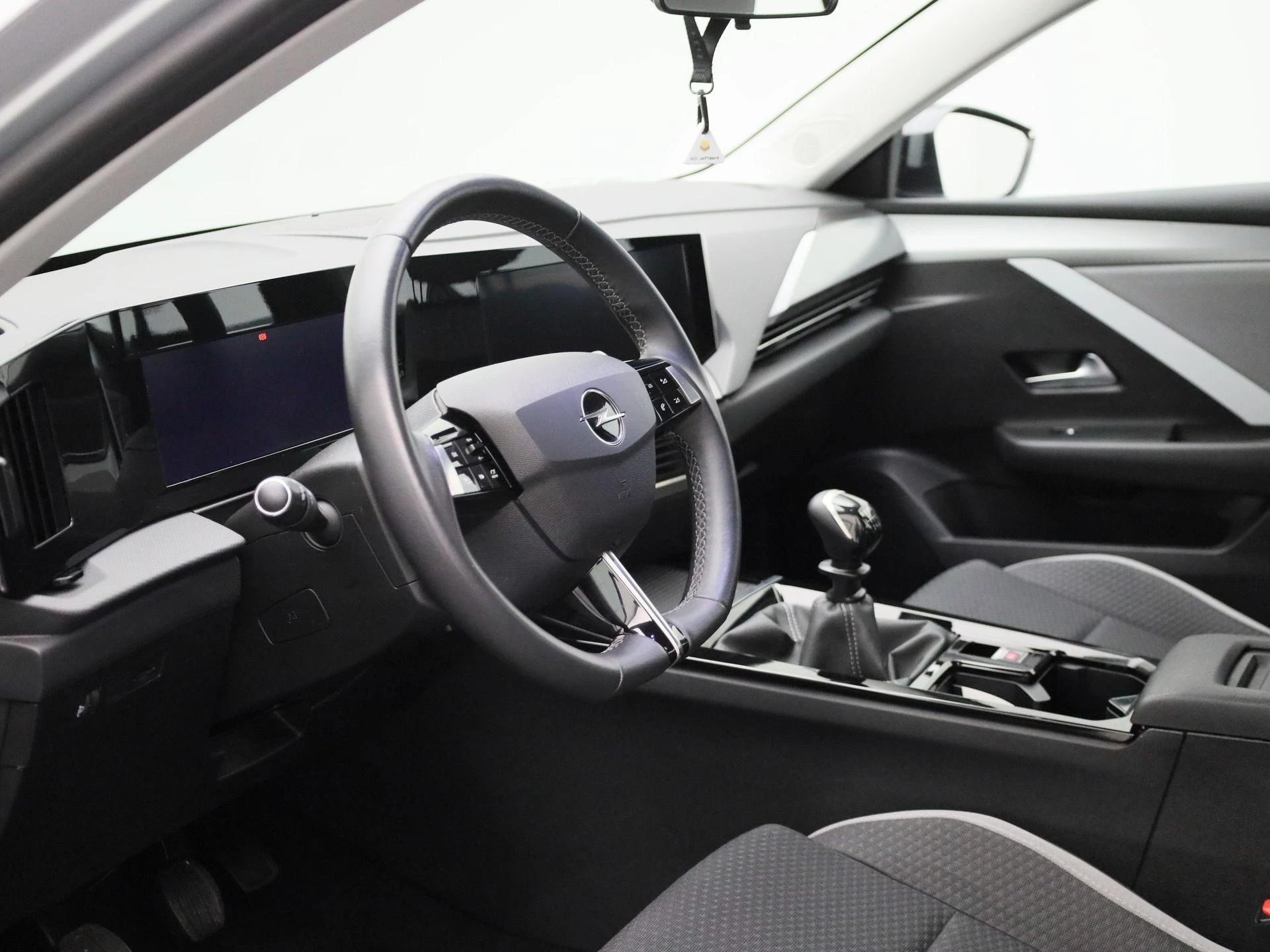 Opel-Astra-image-26
