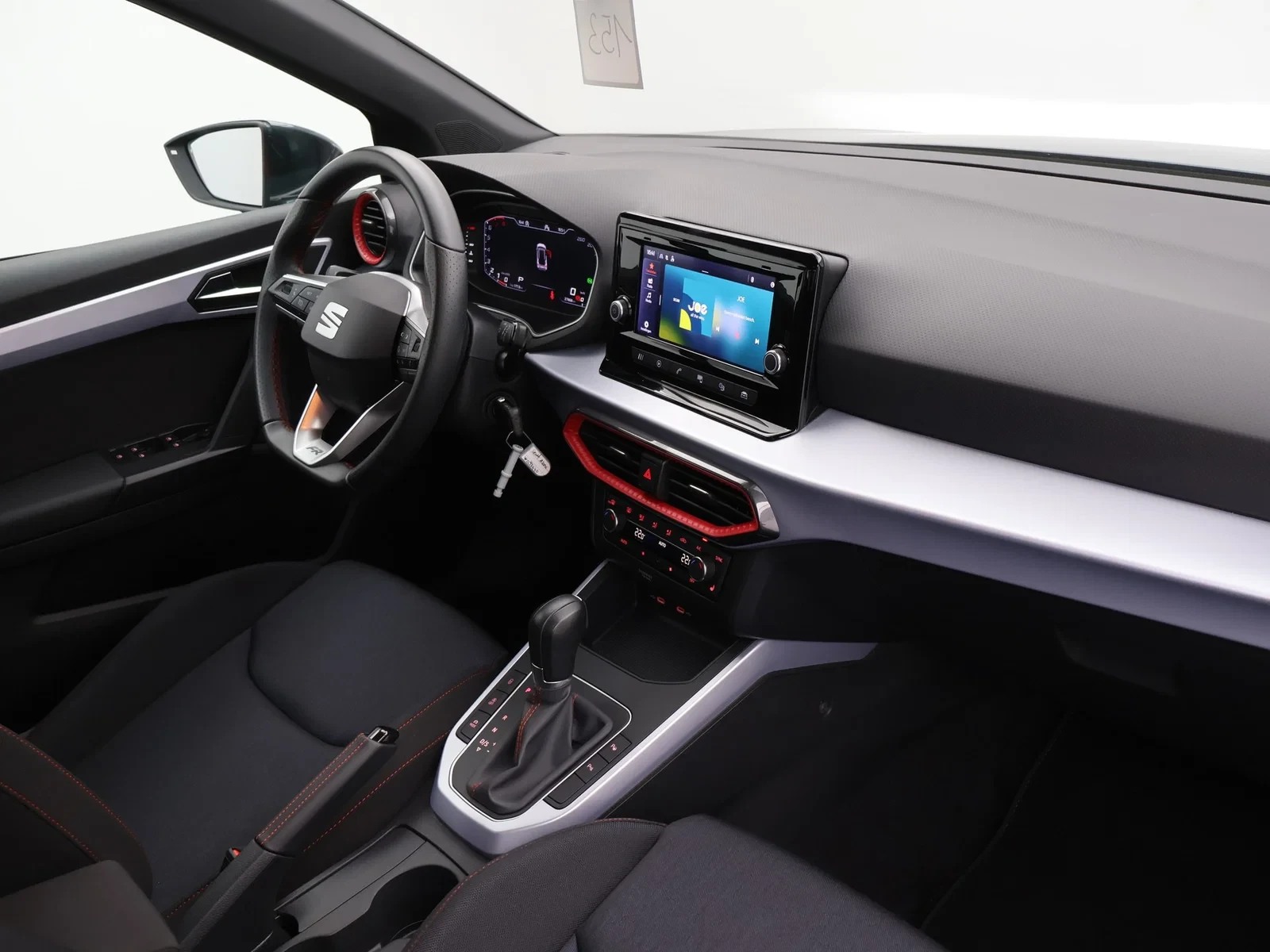 SEAT Arona Arona 1.0TSI FR Edition 110PK *AUTOMAAT*NAVI*BLTH*CRUISE*PDC*DIGITAL DASHBOARD*ZETELVERWARMING*...