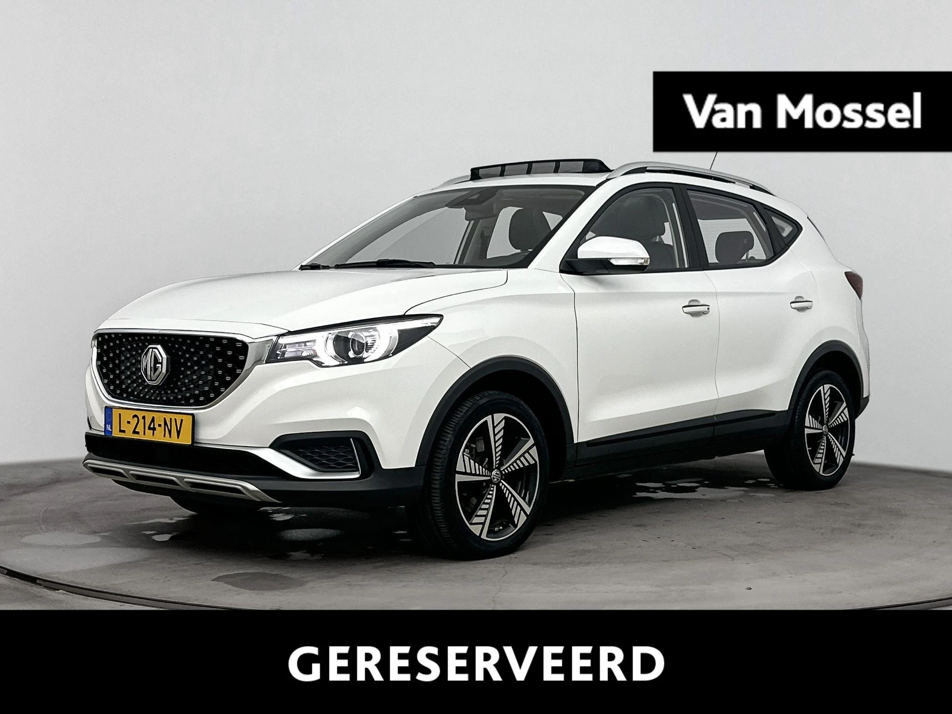 MG-ZS EV-image-0