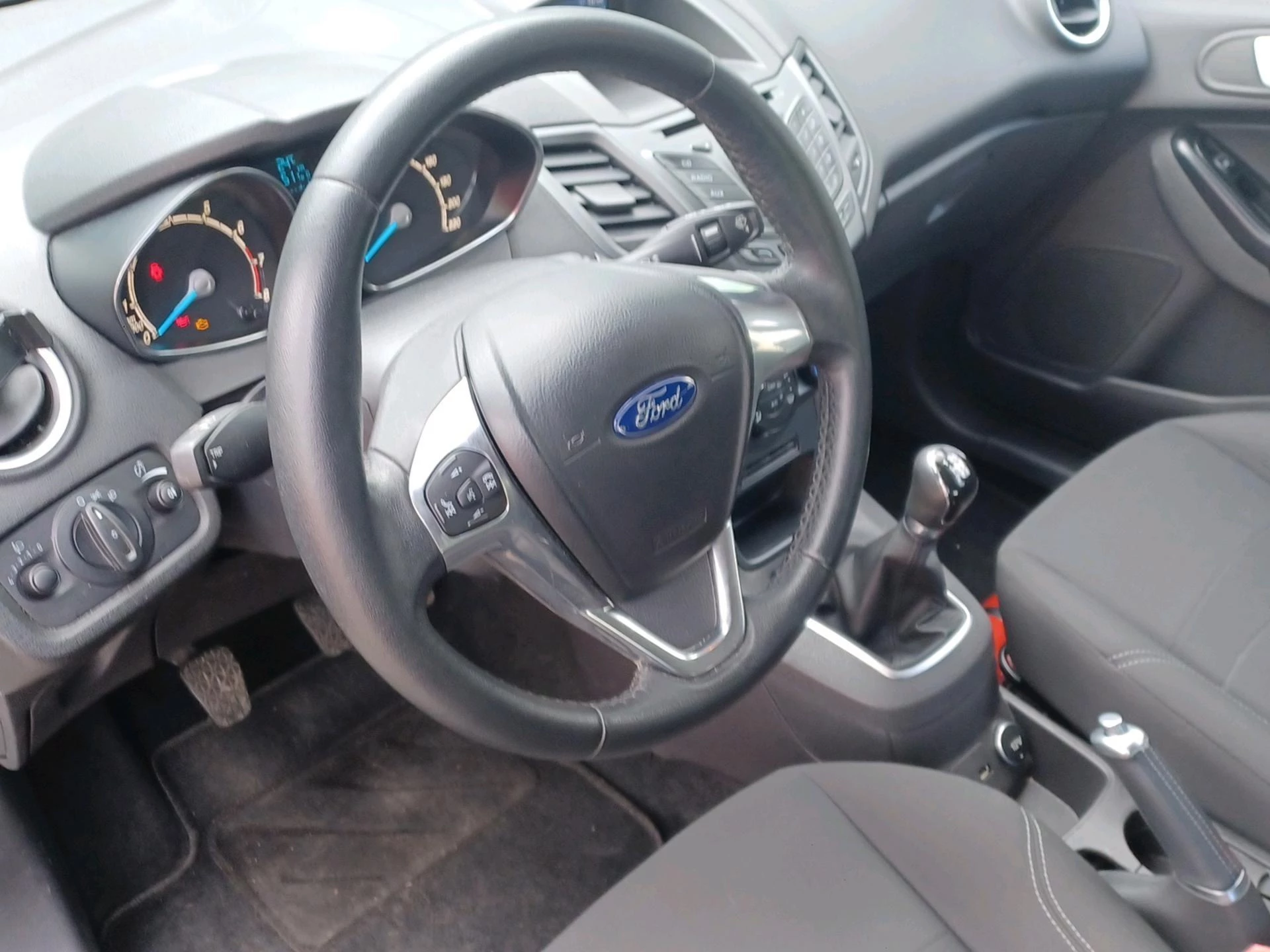 Ford Fiesta Trend - Weinig KM - 1Y garantie