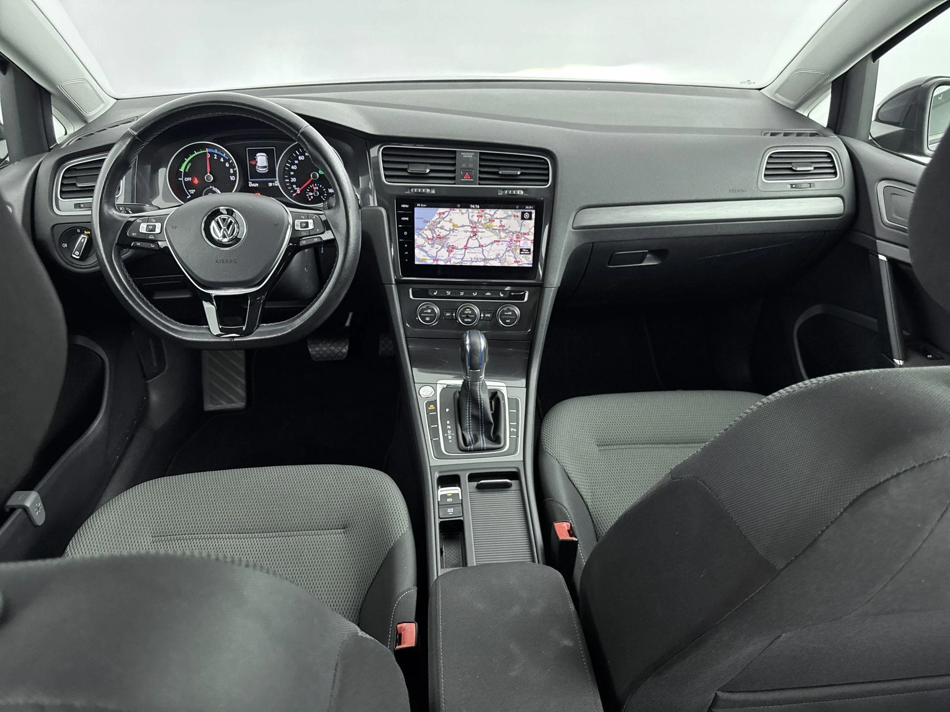 Volkswagen e-Golf e-Golf