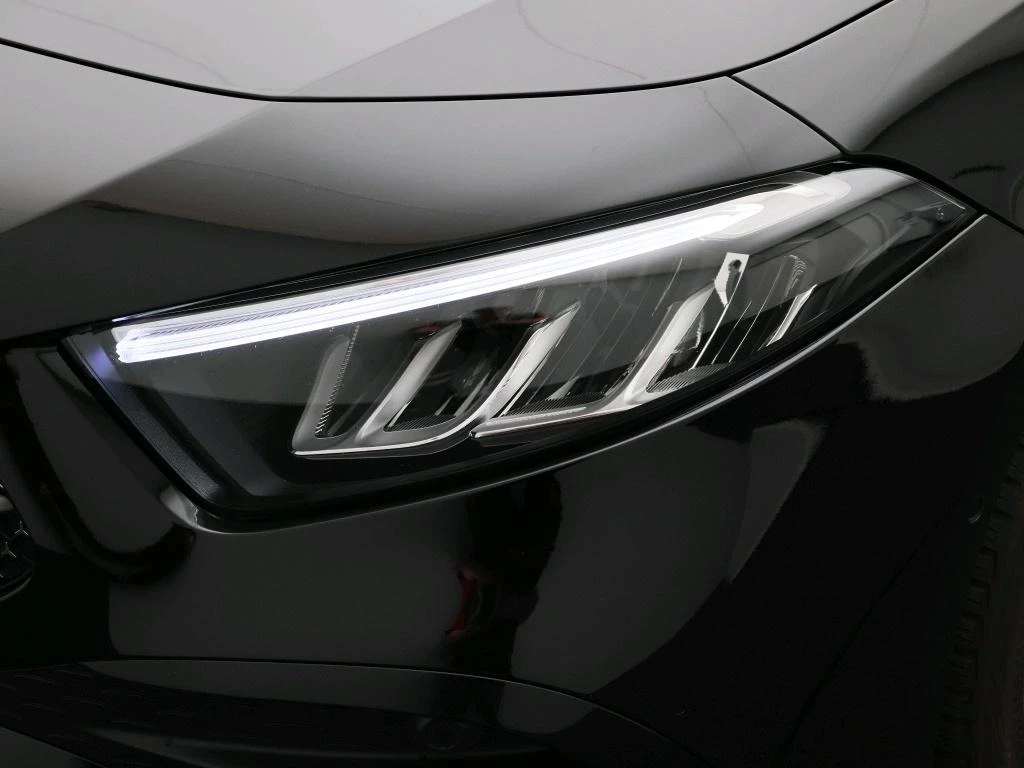 Mercedes-Benz-A-Klasse-image-12