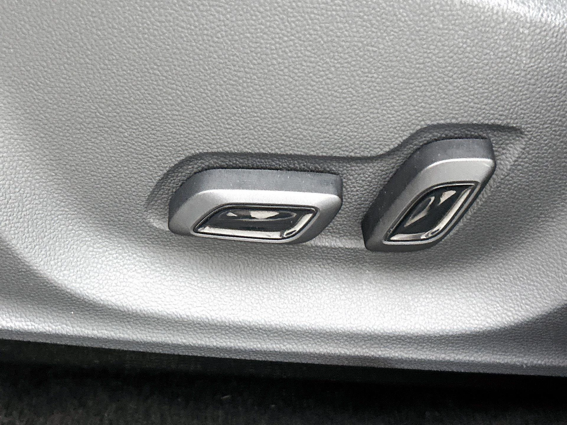 MG ZS EV Long Range Luxury 70 kWh
