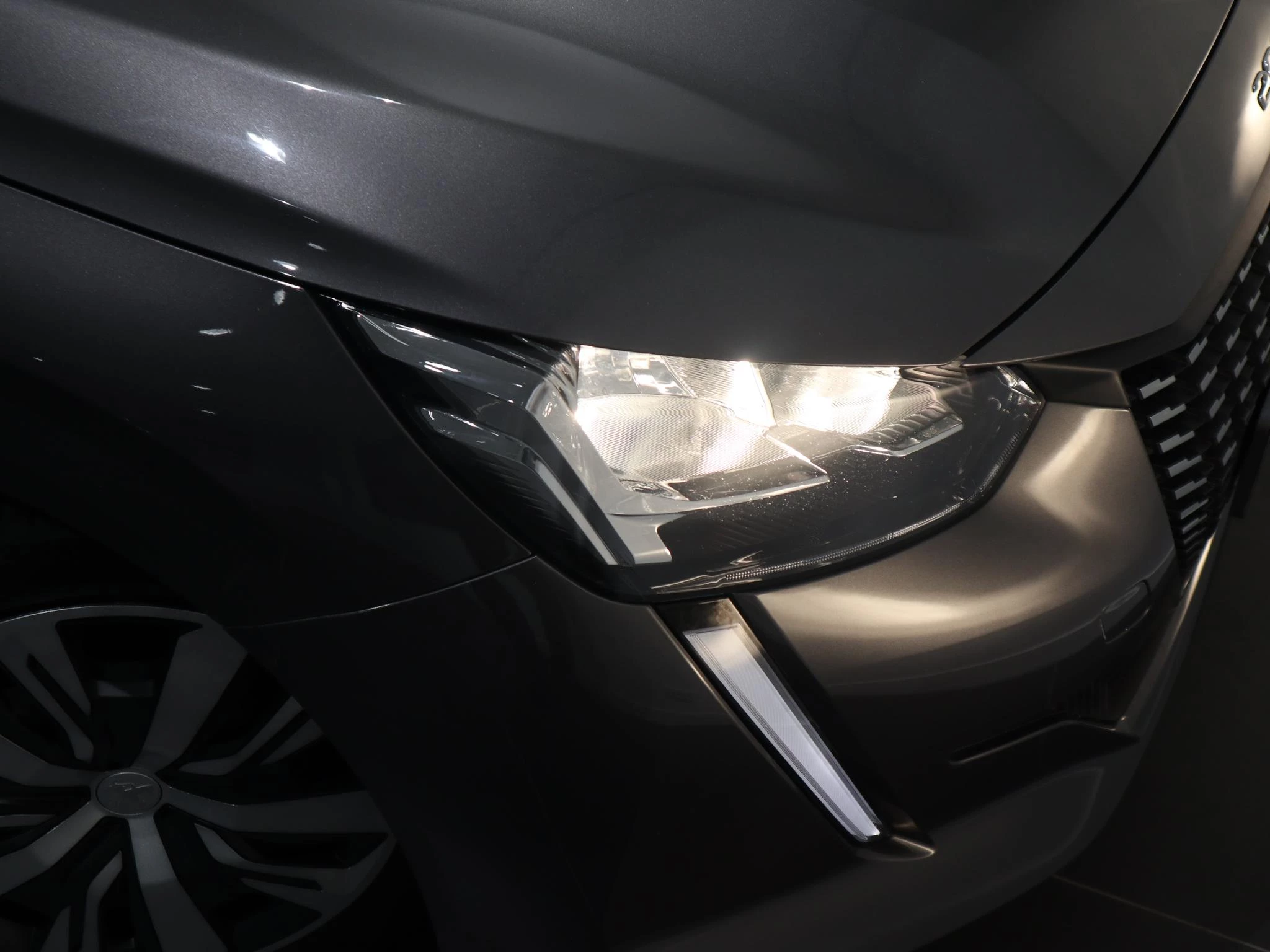 Peugeot-208-image-21