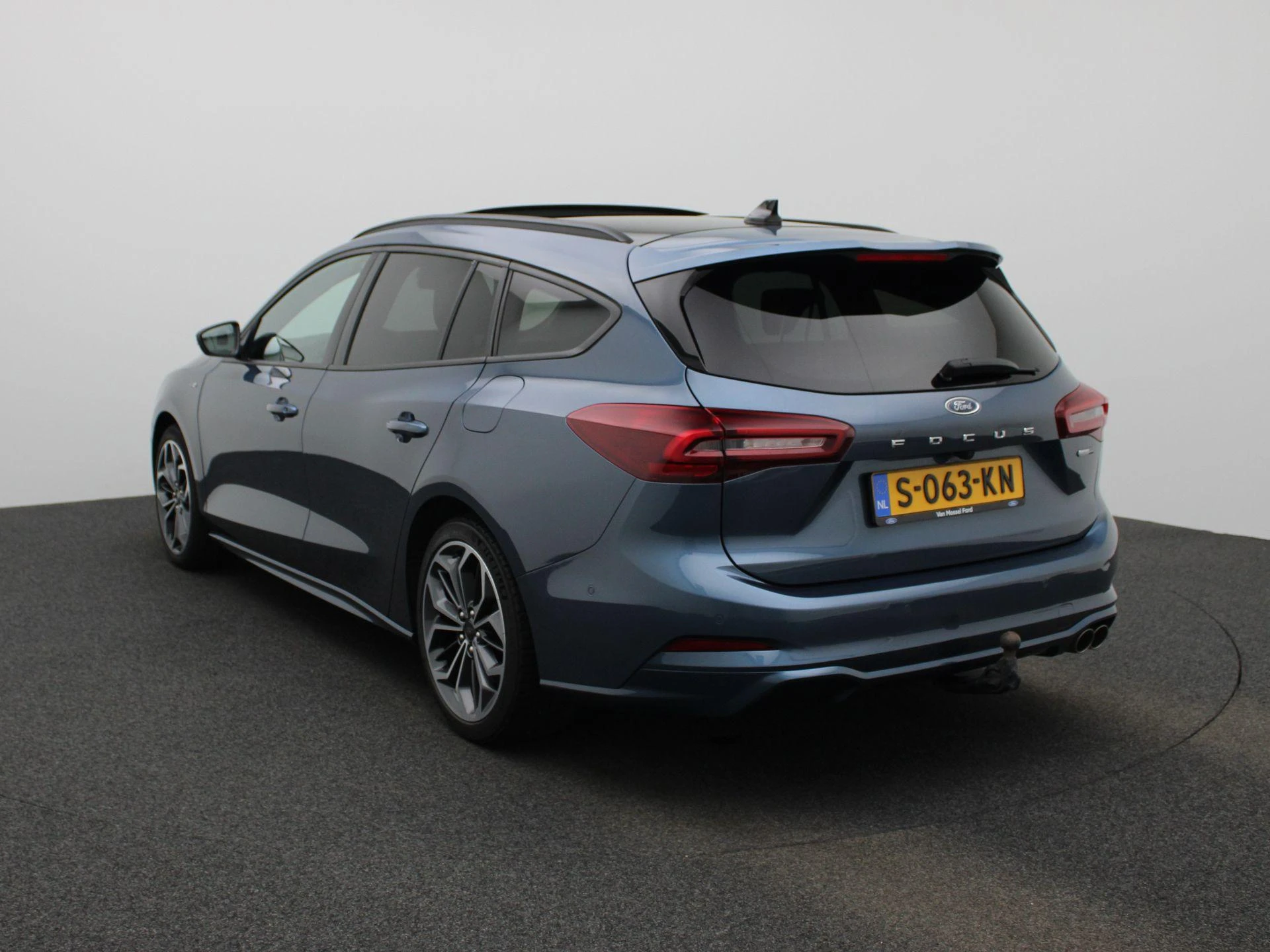 Ford Focus Wagon 1.0 EcoBoost Hybrid ST Line X