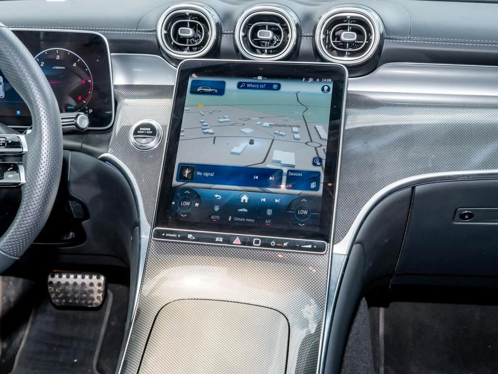 Mercedes-Benz-GLC 300 d-image-10