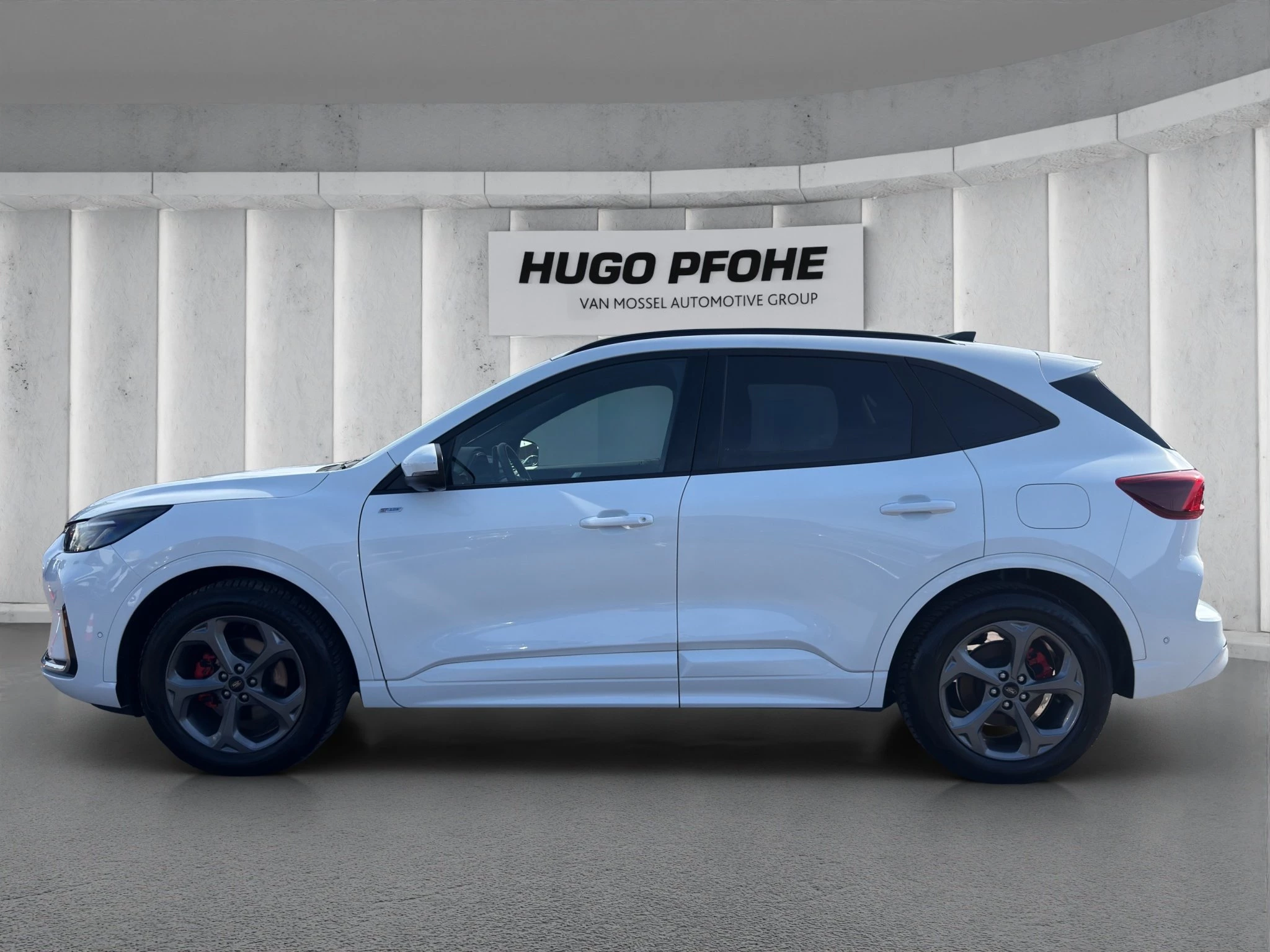 Ford Kuga ST-Line X Aut.*AHK*360GRAD*LED-MATRIX*NAVI*GRA*WINTER-PKT.
