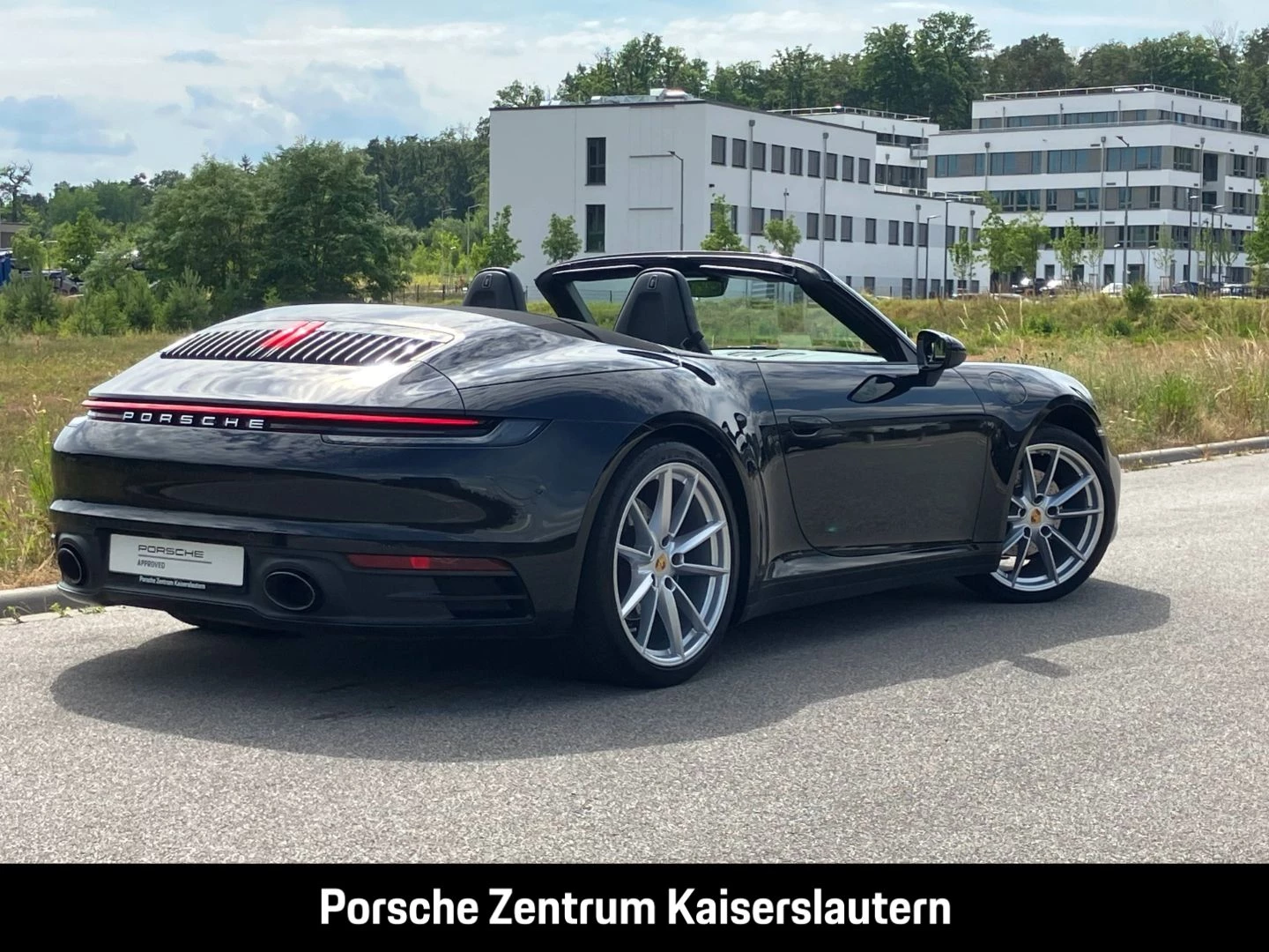 Porsche 911 992 Carrera 4 Cabrio Sportabgas BOSE 21-Zoll carrera