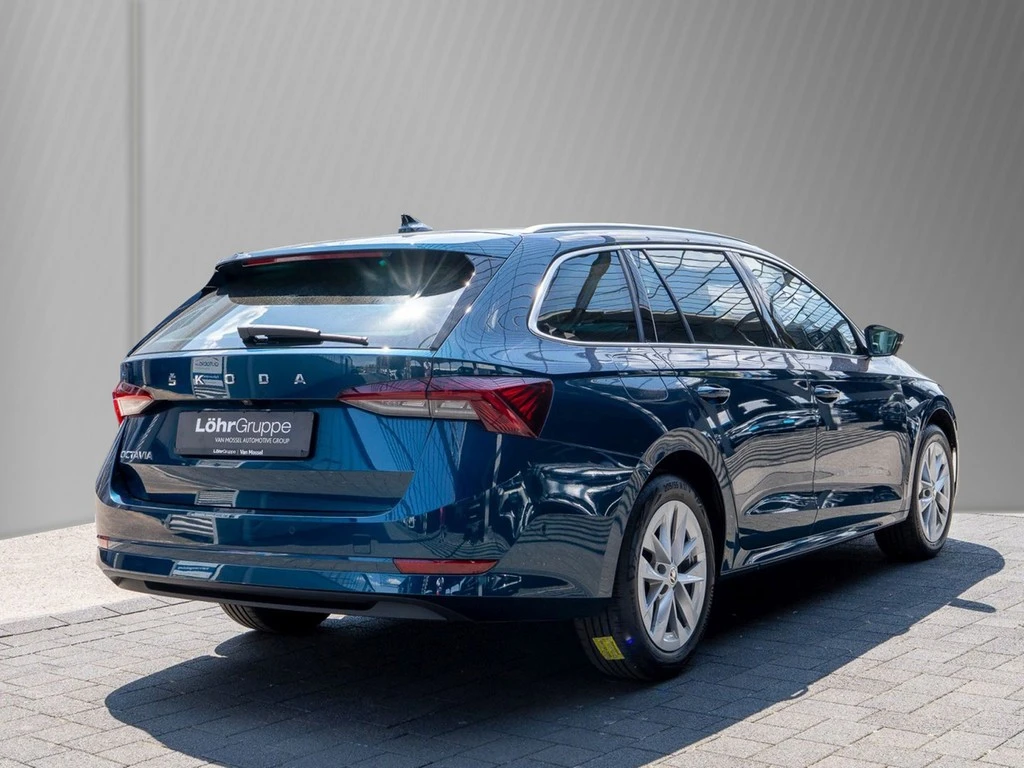 Škoda Octavia Combi 2.0 TDI DSG Style Navi/LED/SHZ