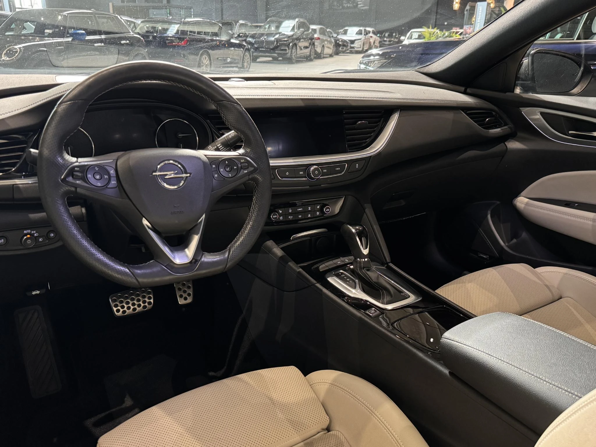 Opel-Insignia-image-11