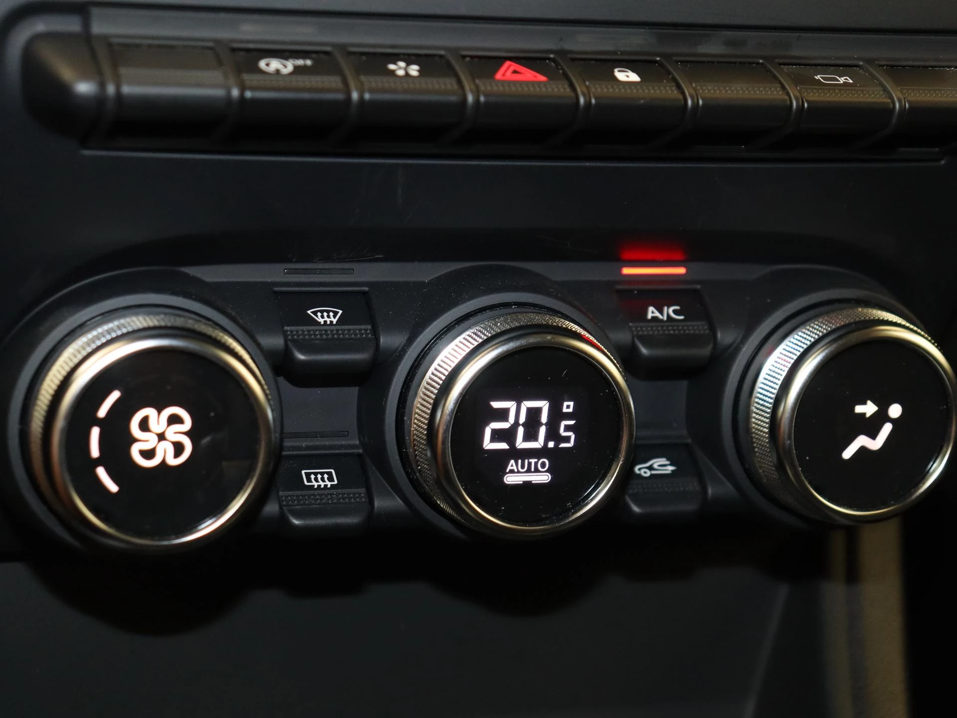 Renault-Captur-image-18