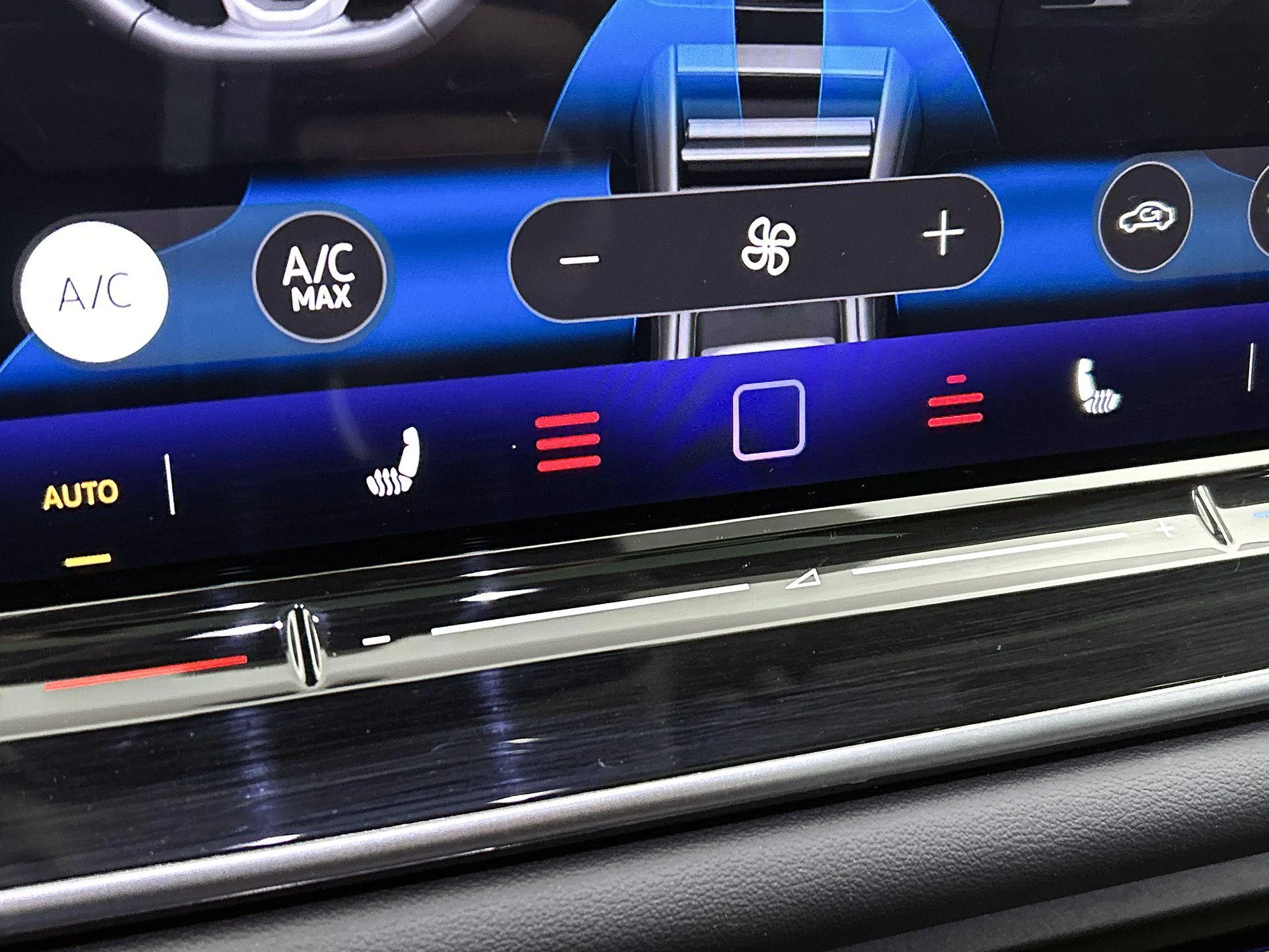 Volkswagen-Tiguan-image-7