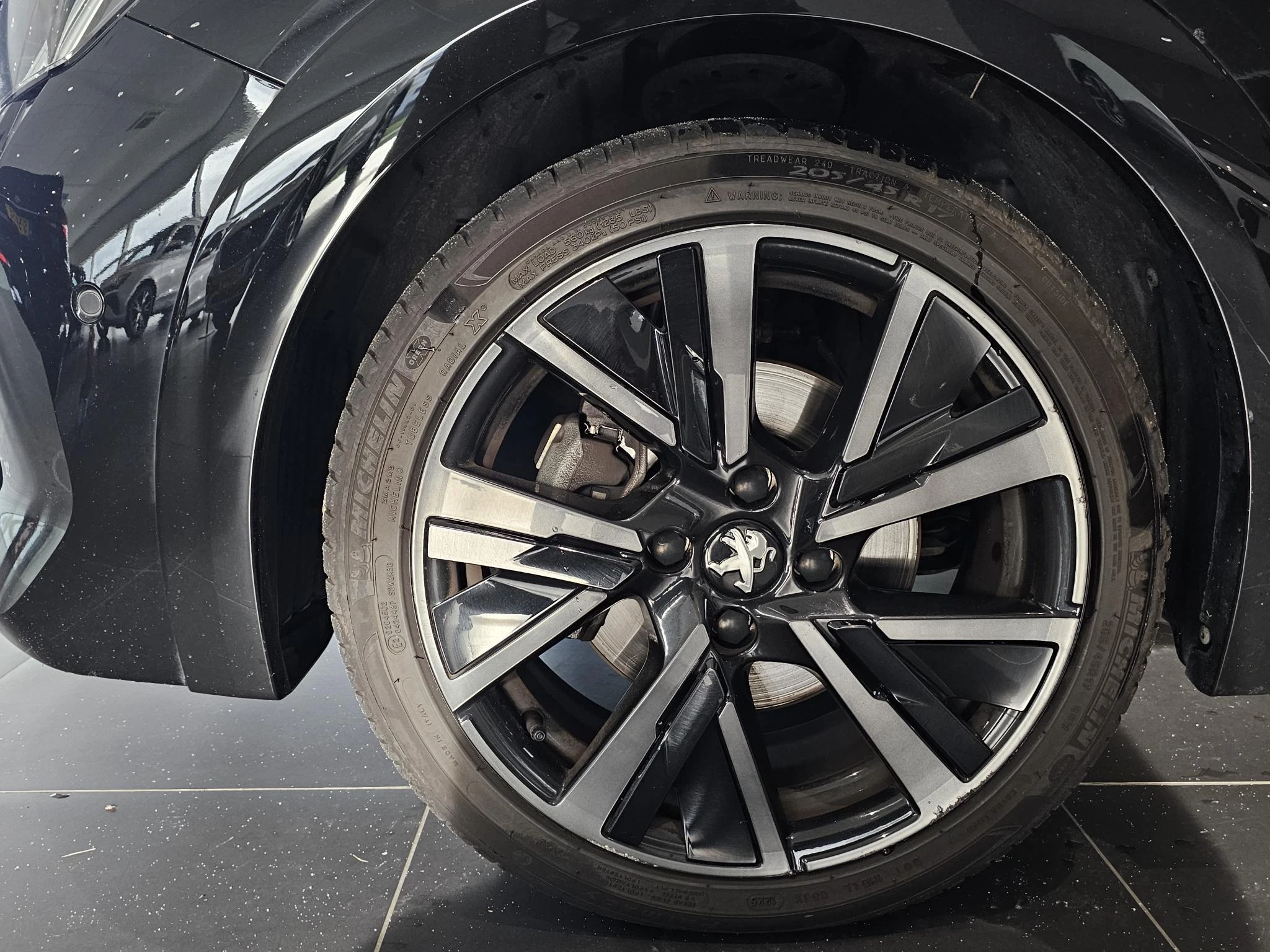 Peugeot-208-image-31