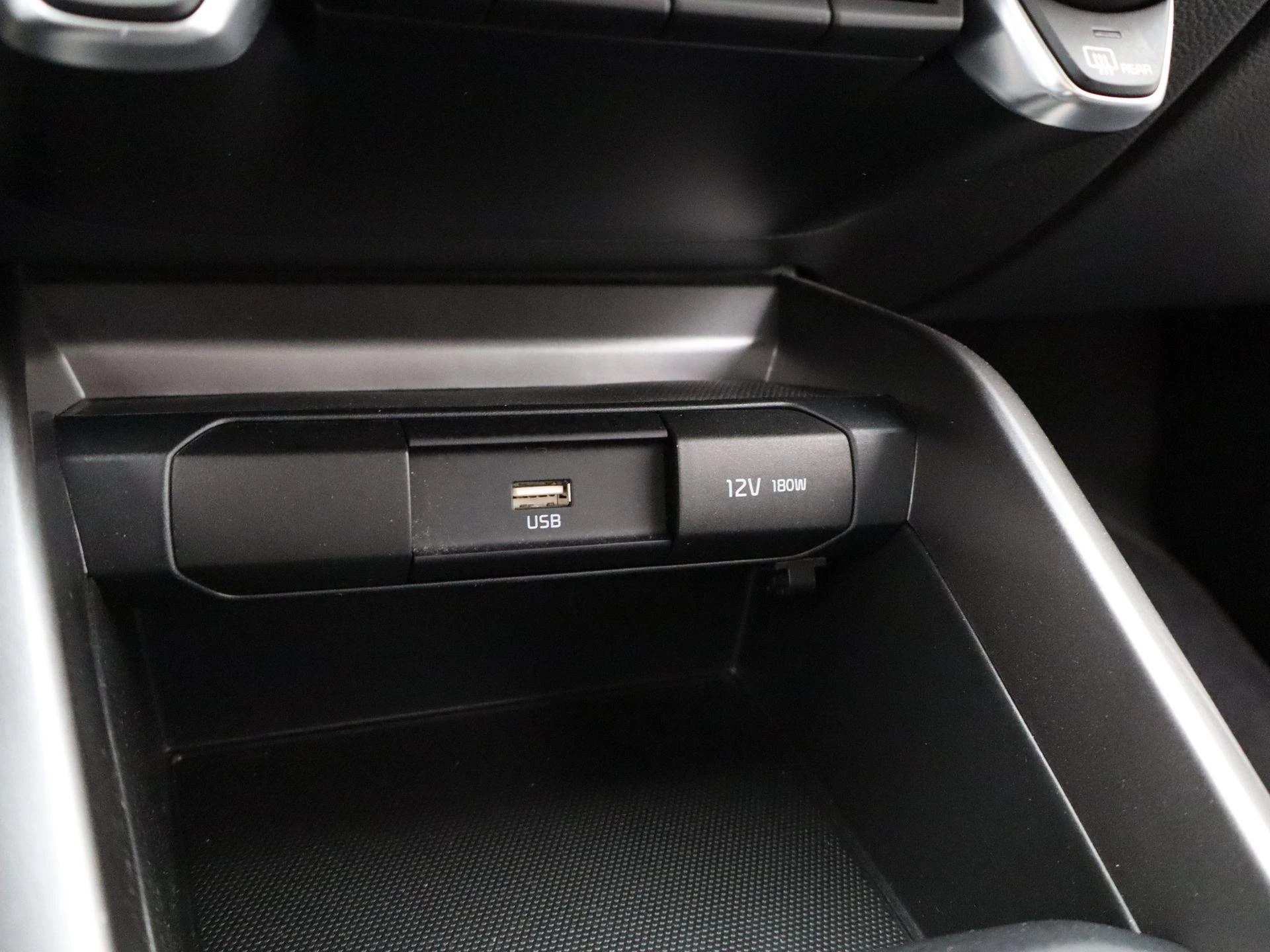 Kia-Stonic-image-21