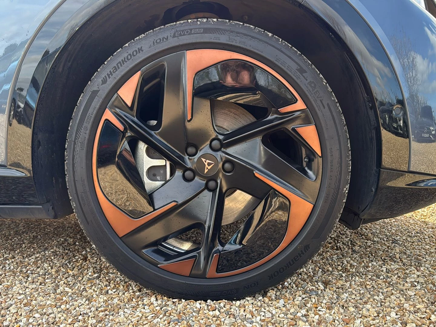 CUPRA-Tavascan-image-7