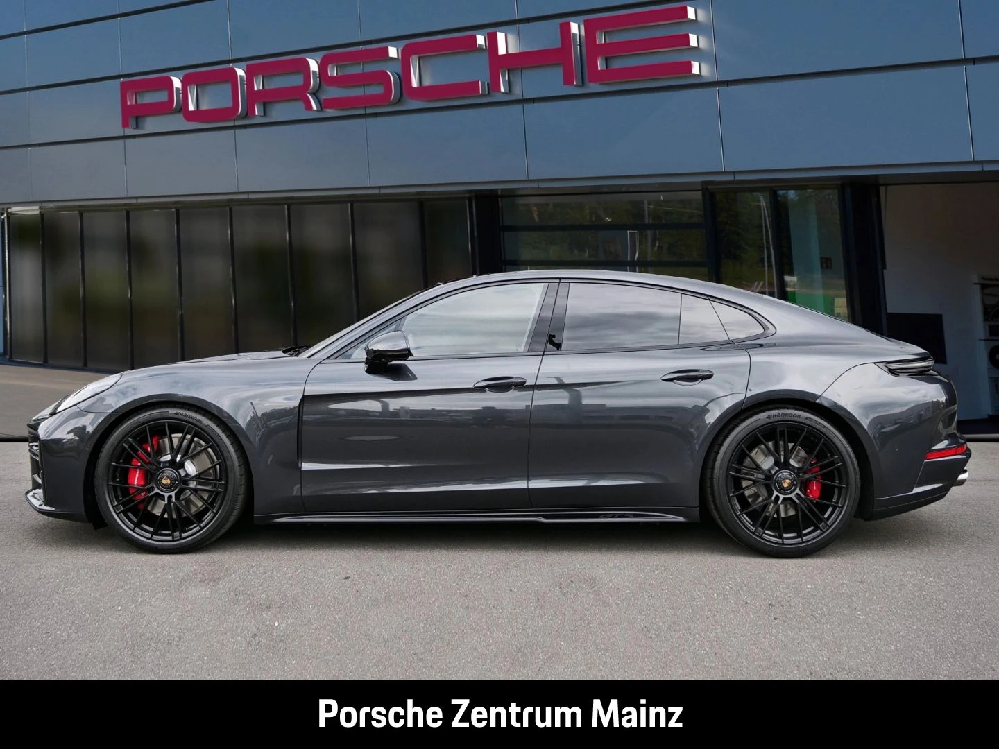 Porsche-Panamera-image-6