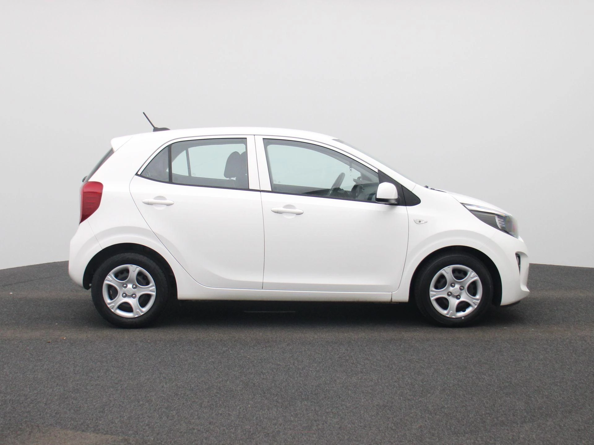 Kia-Picanto-image-5