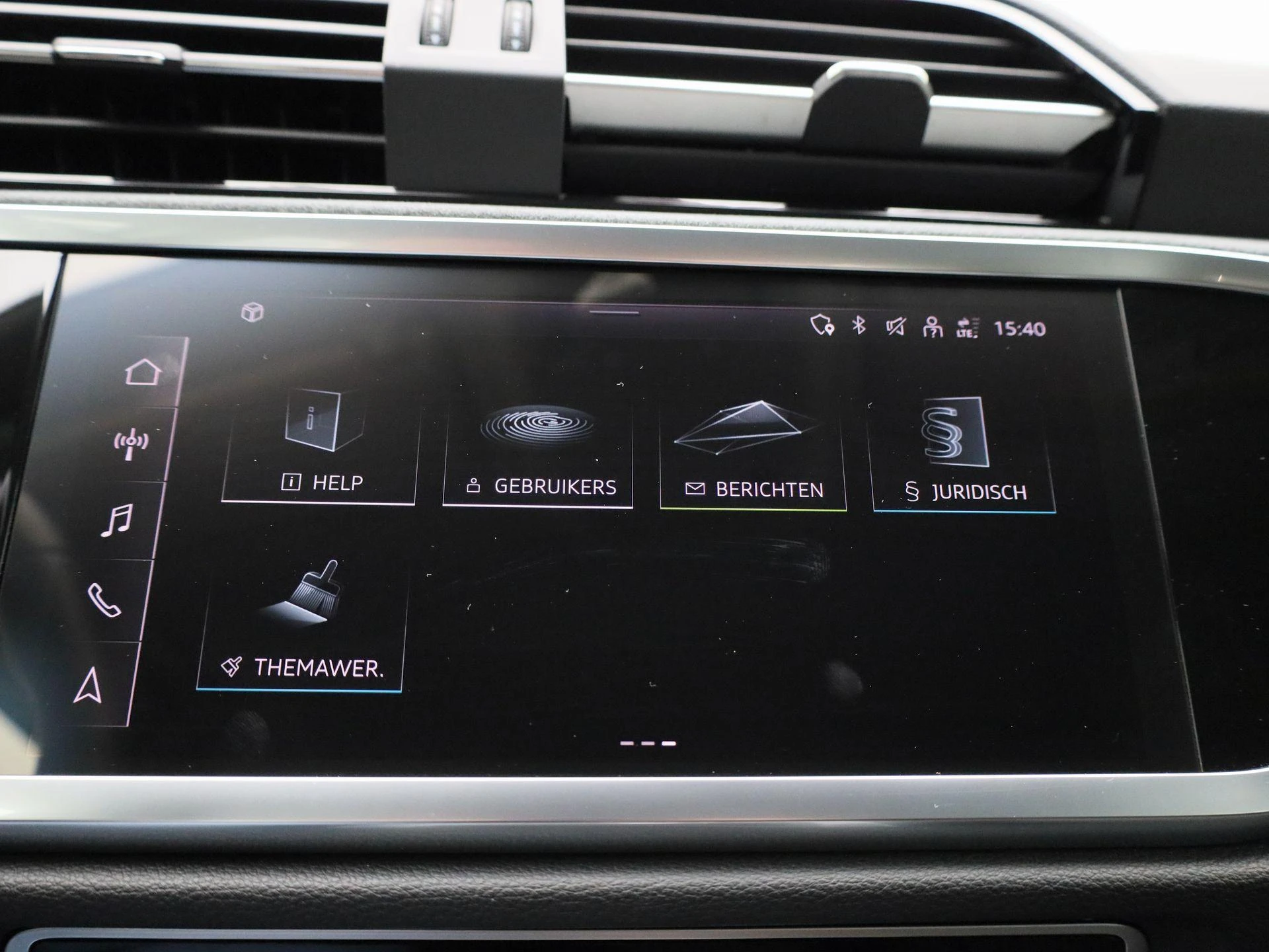 Audi-Q3-image-15