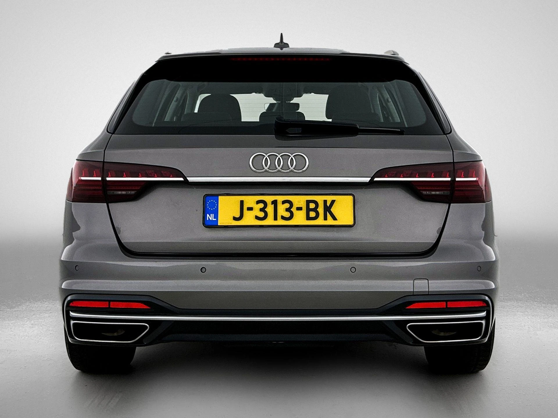 Audi-A4-image-2