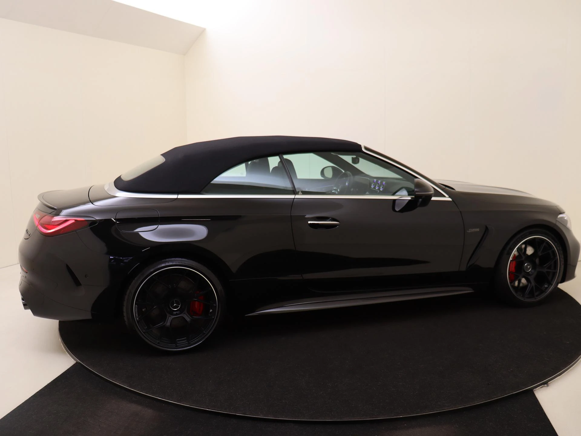 Mercedes-Benz-CLE-image-38