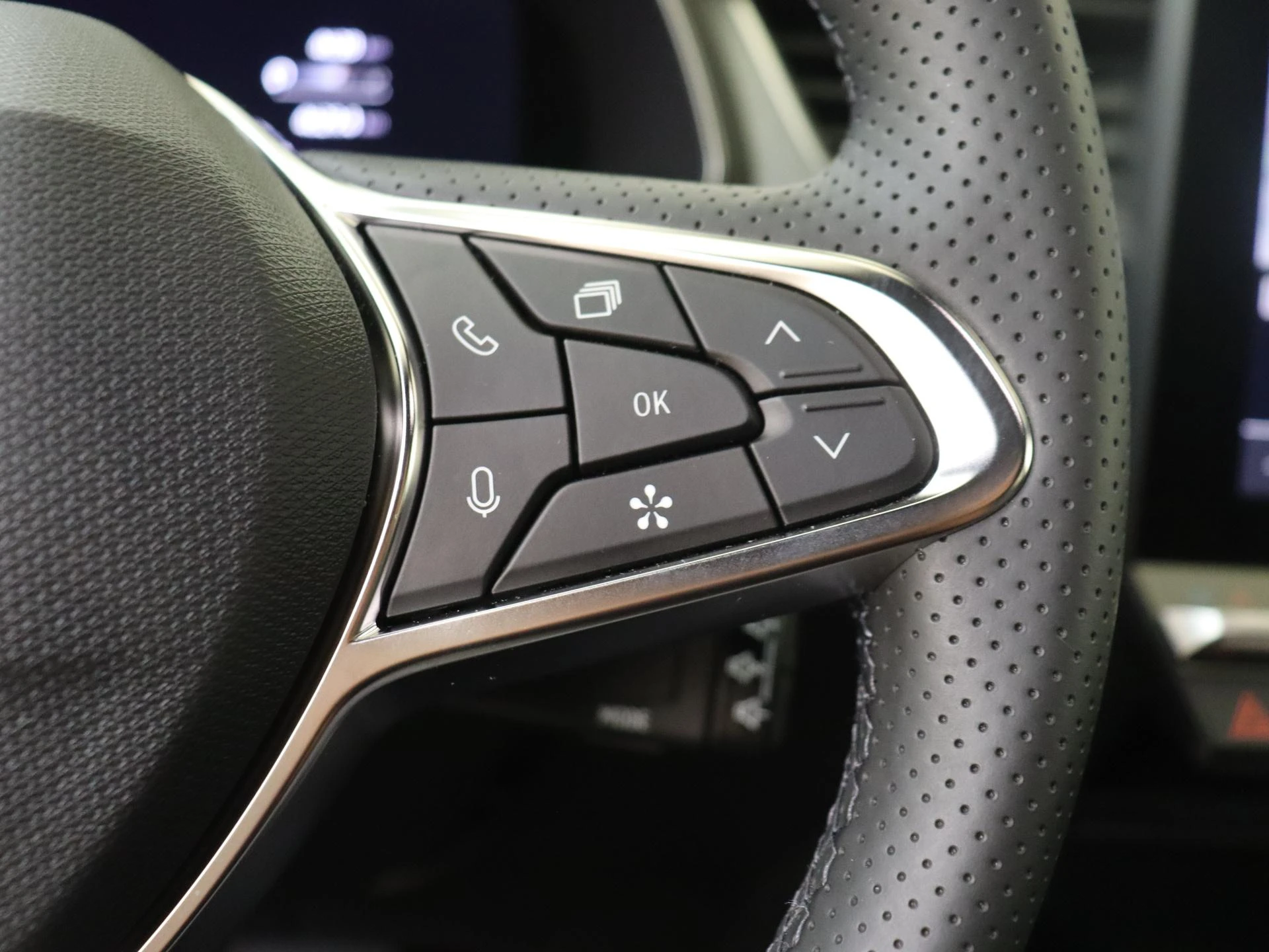 Renault-Captur-image-12