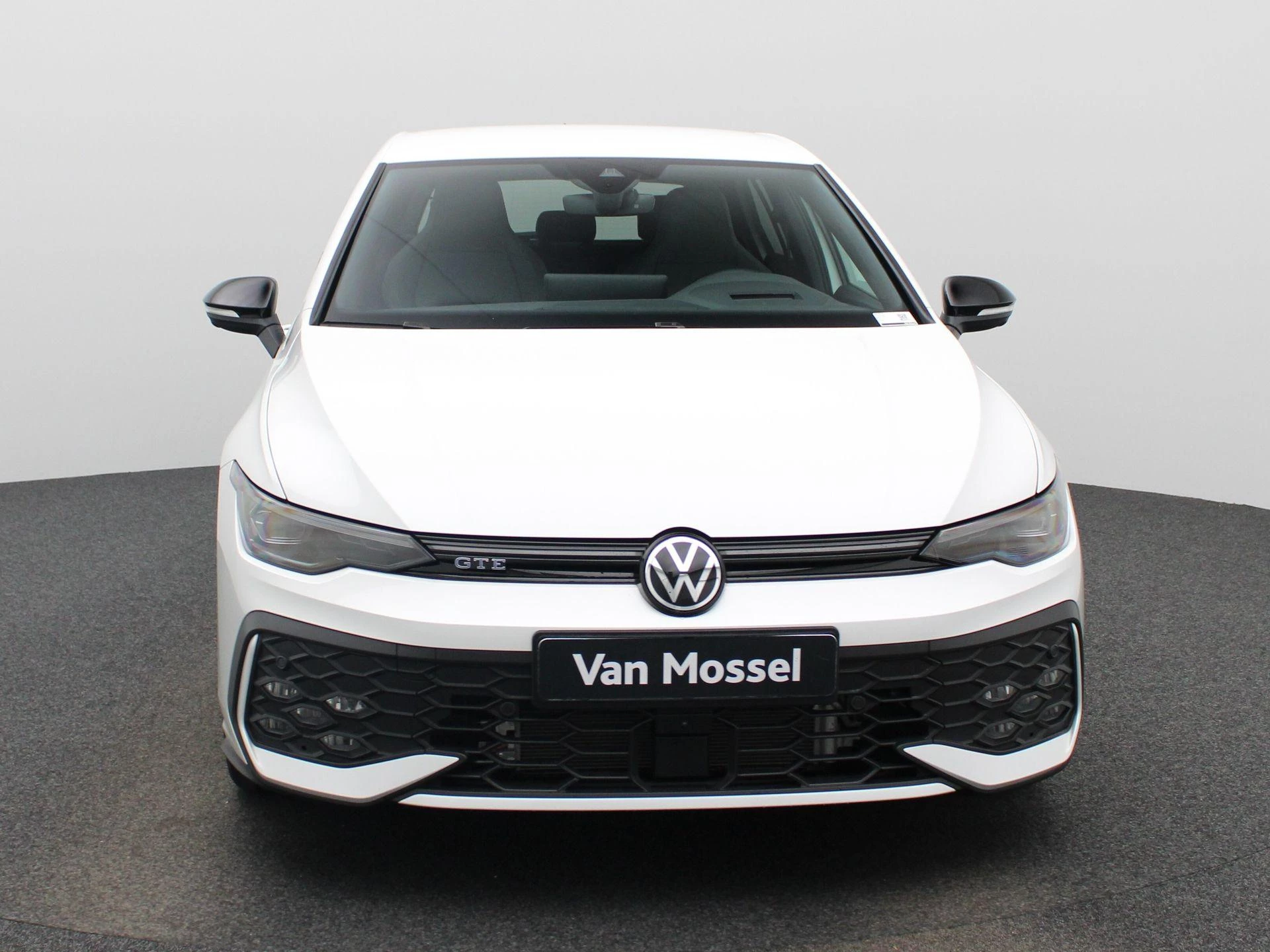 Volkswagen-Golf-image-2