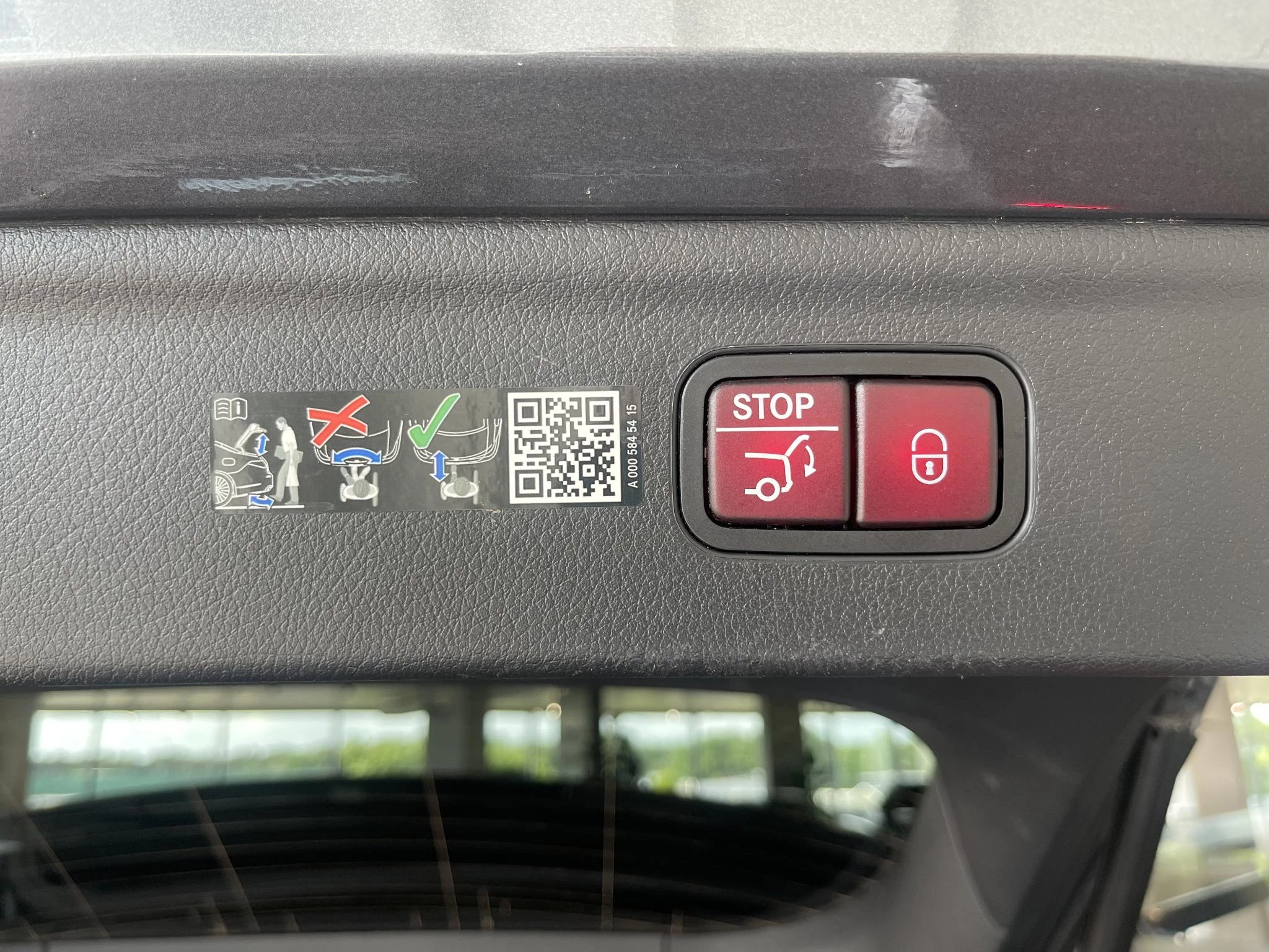 Mercedes-Benz EQE 43 AMG SUV + NAPPA + PANO + BURMESTER + HYPERSCREEN +