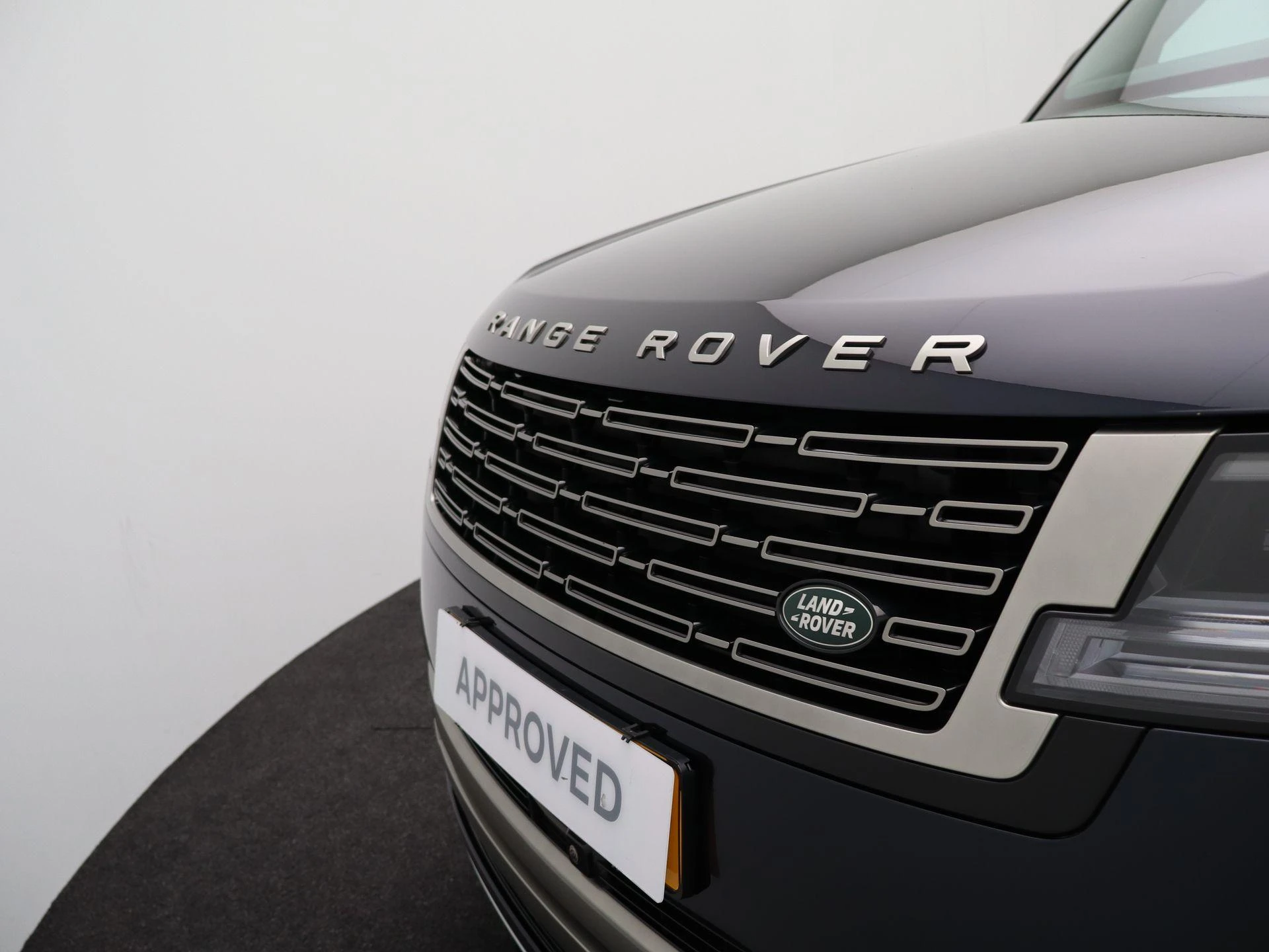 Land Rover Range Rover 3.0 P460e LWB Autobiography PHEV