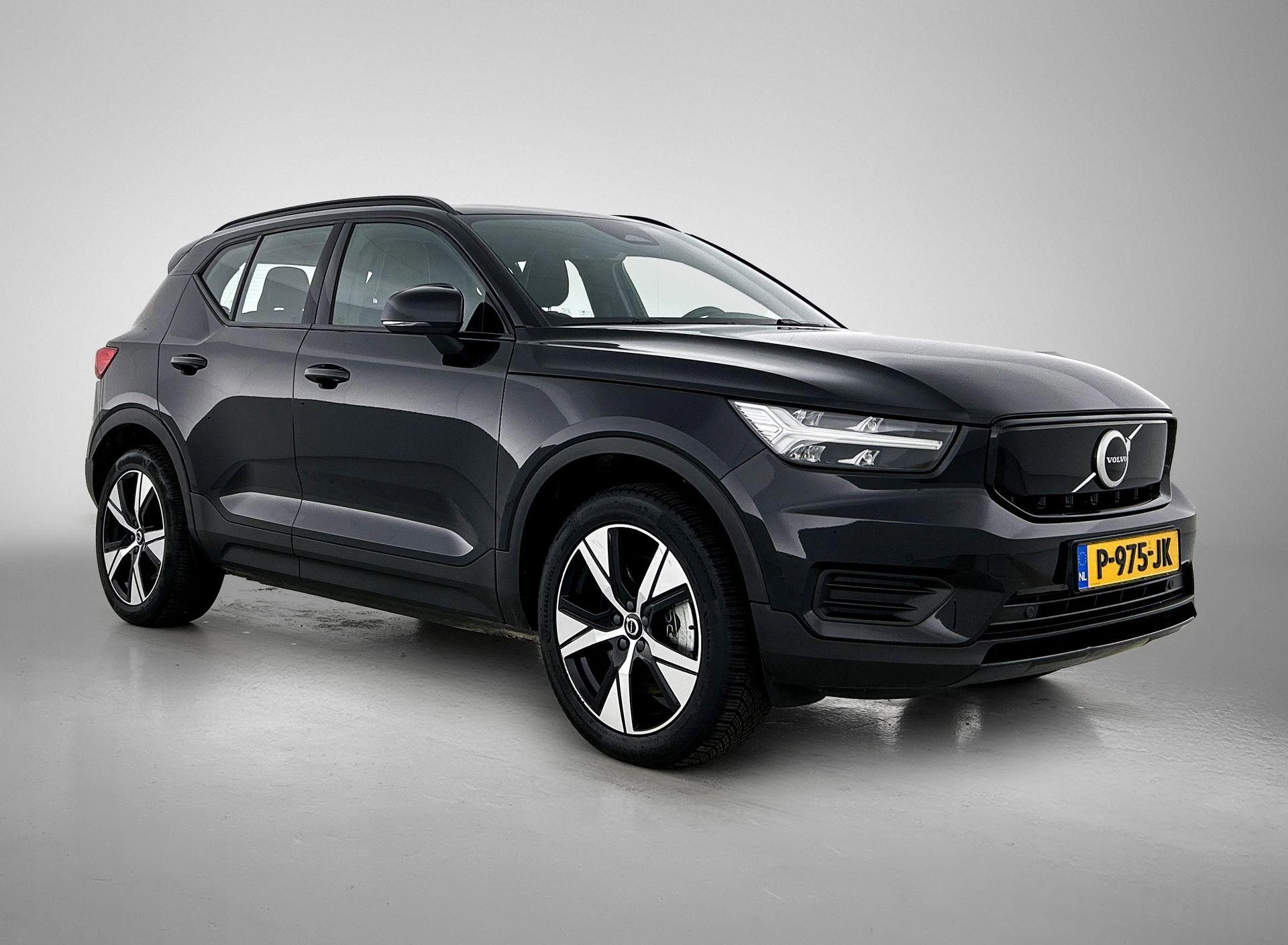 Volvo-XC40-image-2