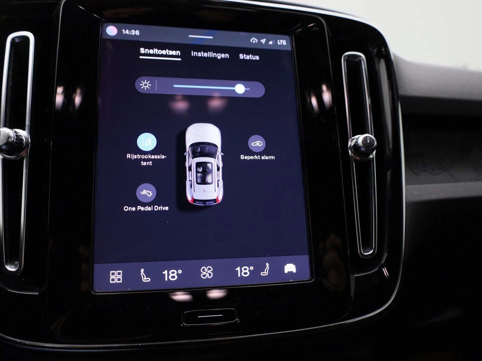 Volvo-XC40-image-22