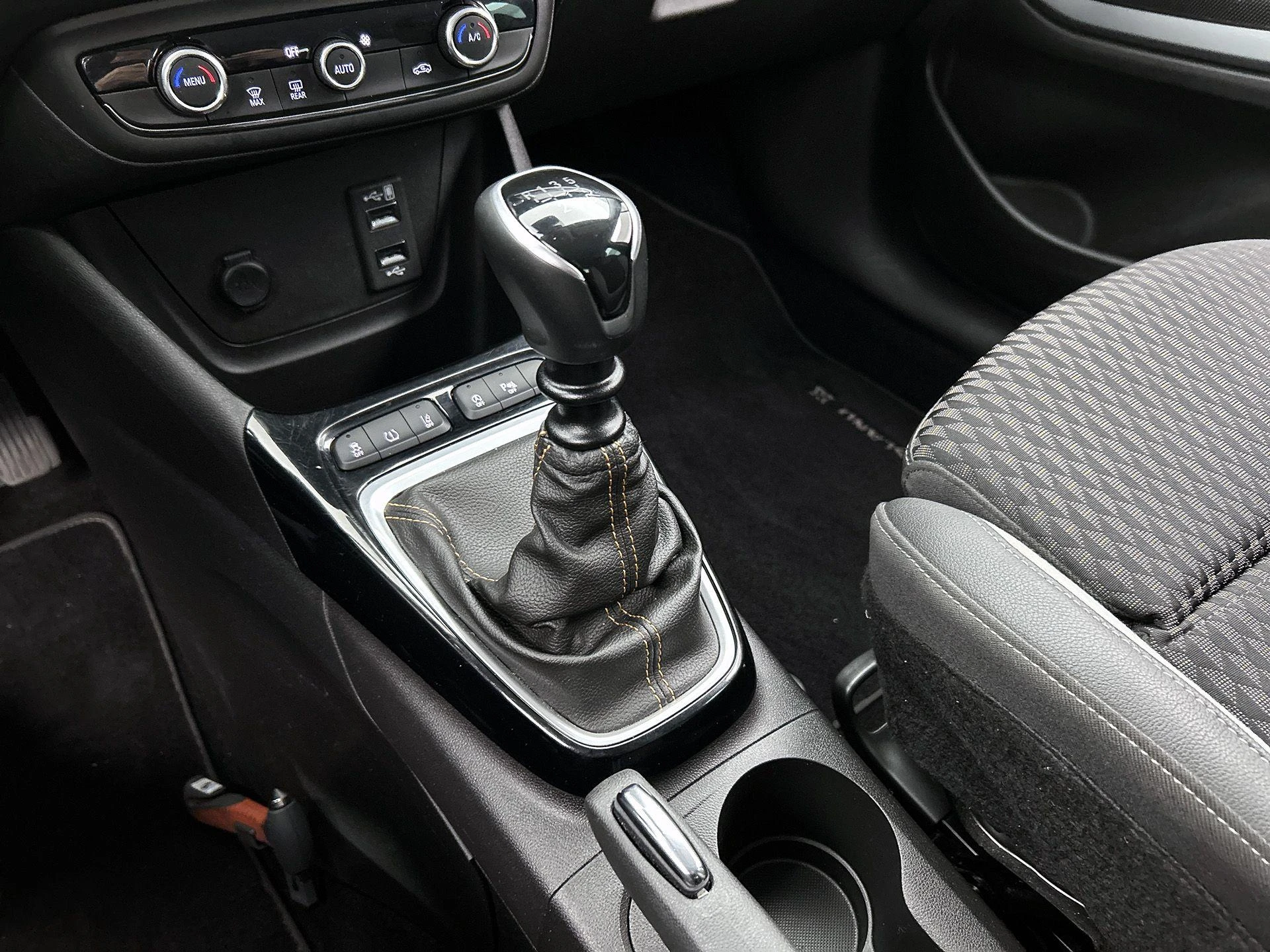 Opel-Crossland X-image-29